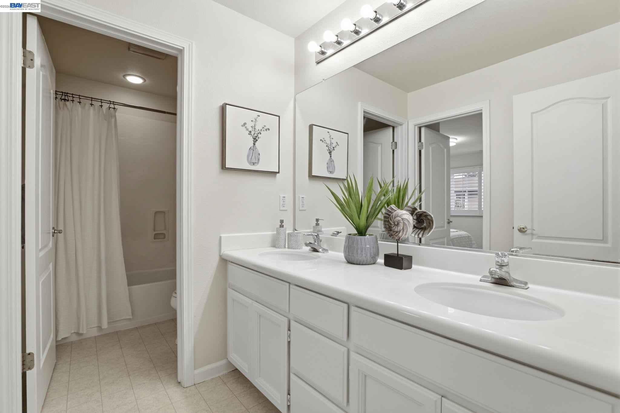 Detail Gallery Image 22 of 53 For 690 Kraftile Ct., Fremont,  CA 94536 - 5 Beds | 3 Baths