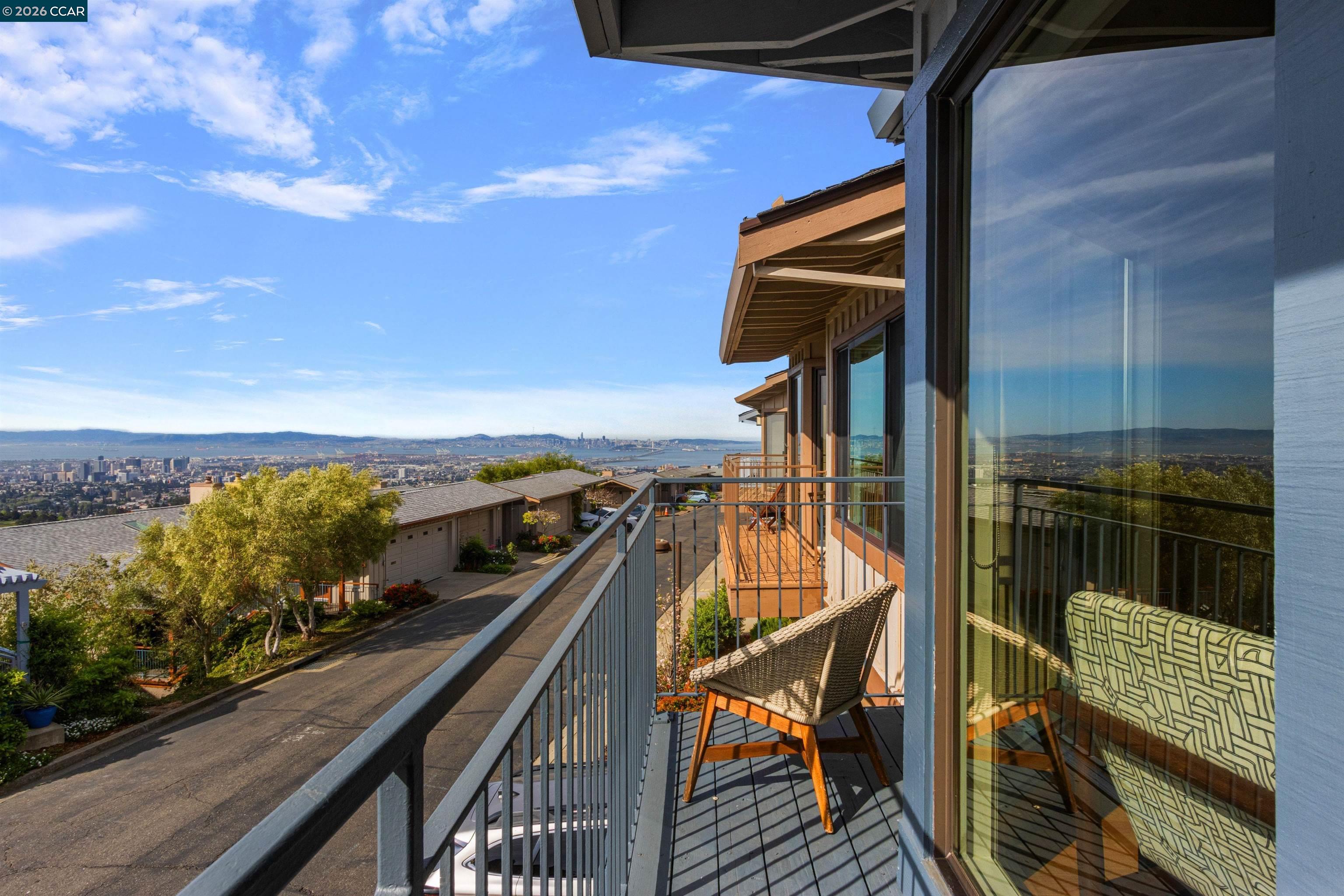 49 Starview Dr, Oakland, CA, 94618