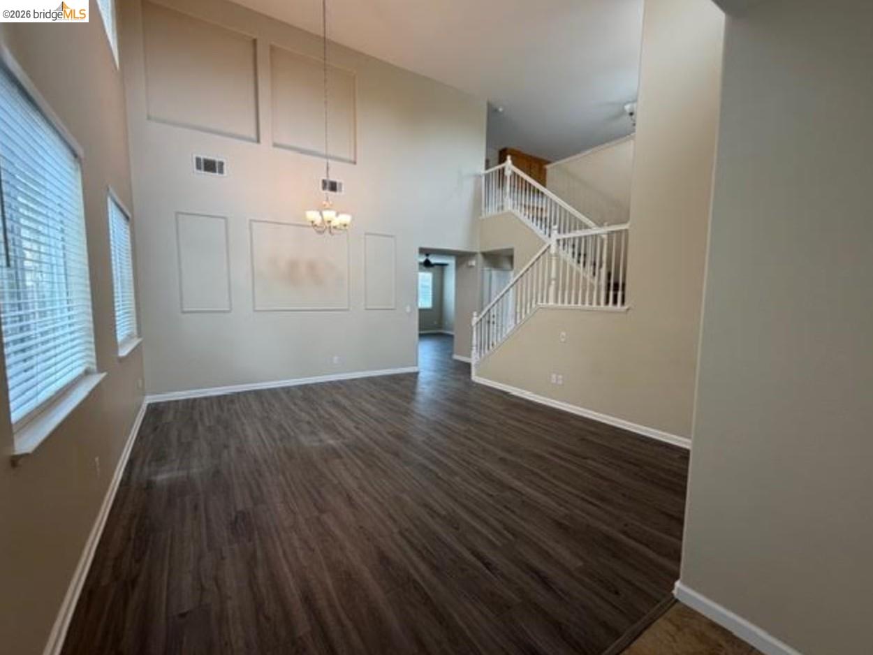 Detail Gallery Image 4 of 18 For 111 Tennyson Ct, Discovery Bay,  CA 94505 - 4 Beds | 3 Baths