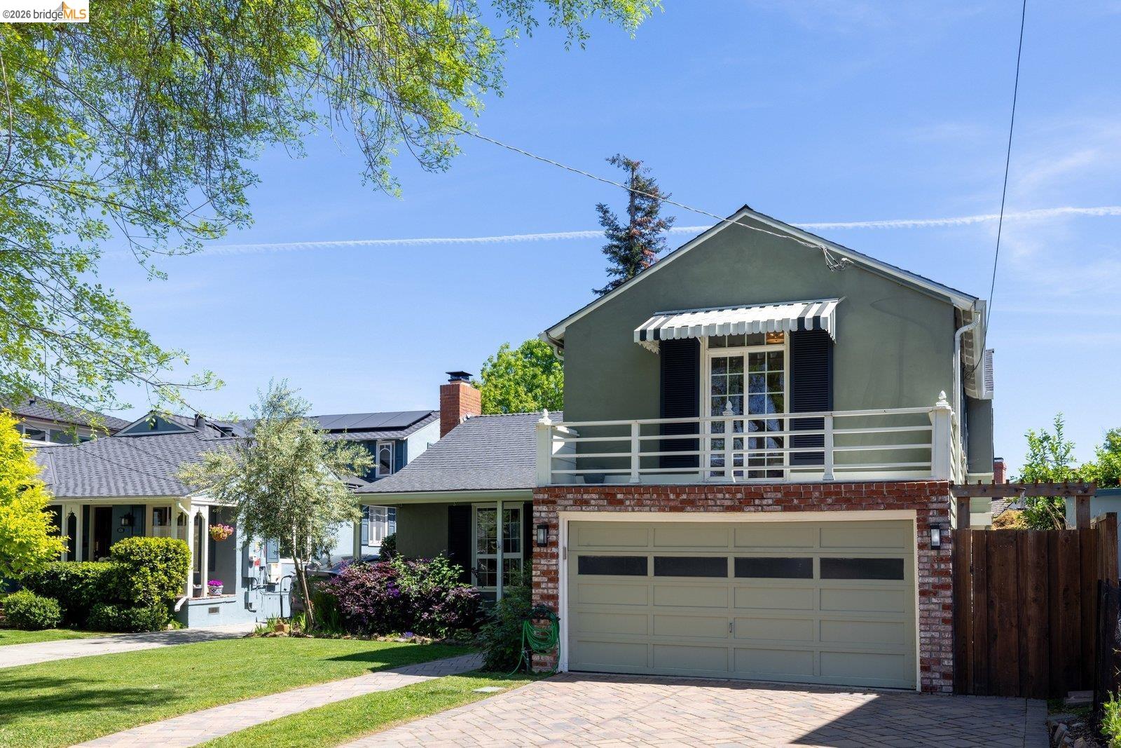 Detail Gallery Image 2 of 39 For 860 Superior Ave, San Leandro,  CA 94577 - 3 Beds | 1/1 Baths