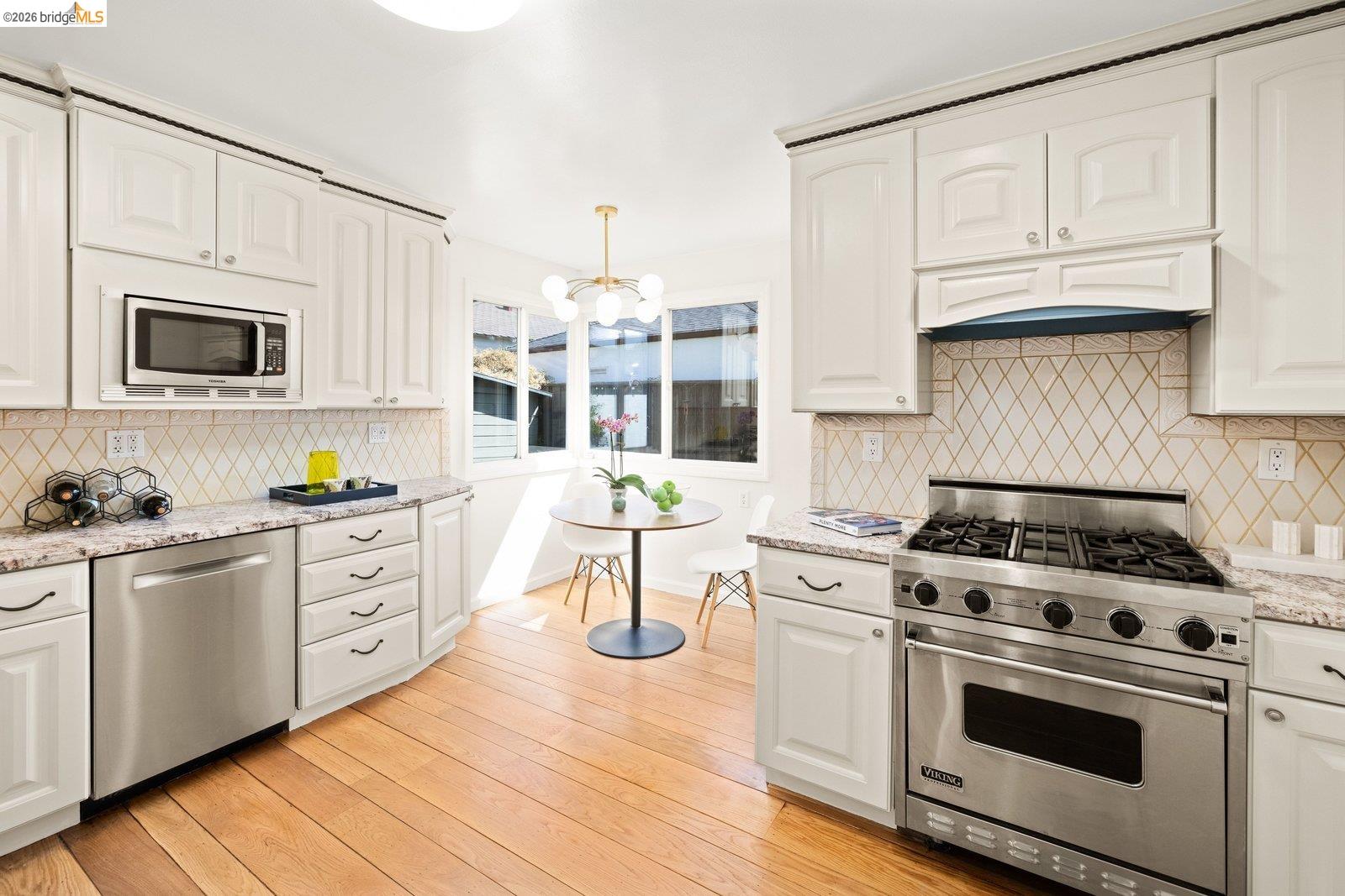 Detail Gallery Image 11 of 39 For 860 Superior Ave, San Leandro,  CA 94577 - 3 Beds | 1/1 Baths