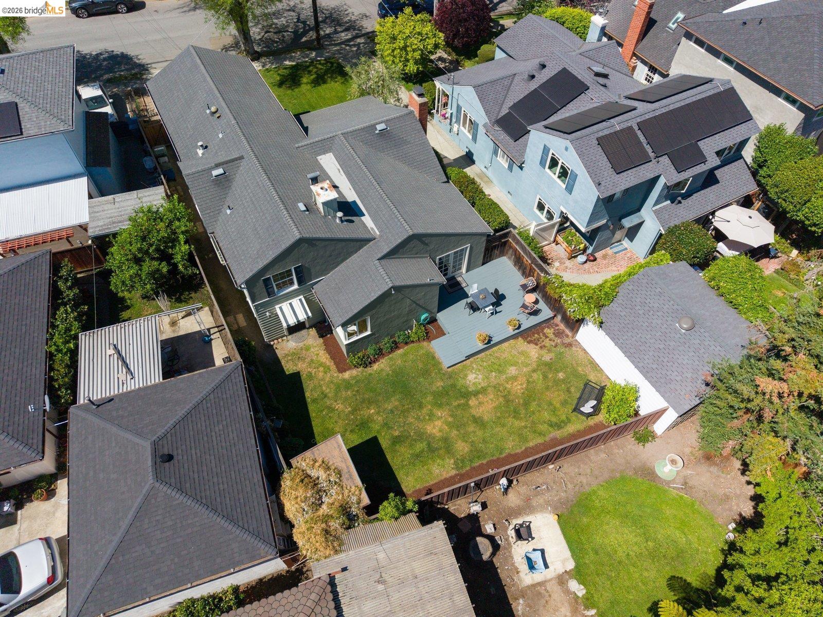 Detail Gallery Image 36 of 39 For 860 Superior Ave, San Leandro,  CA 94577 - 3 Beds | 1/1 Baths