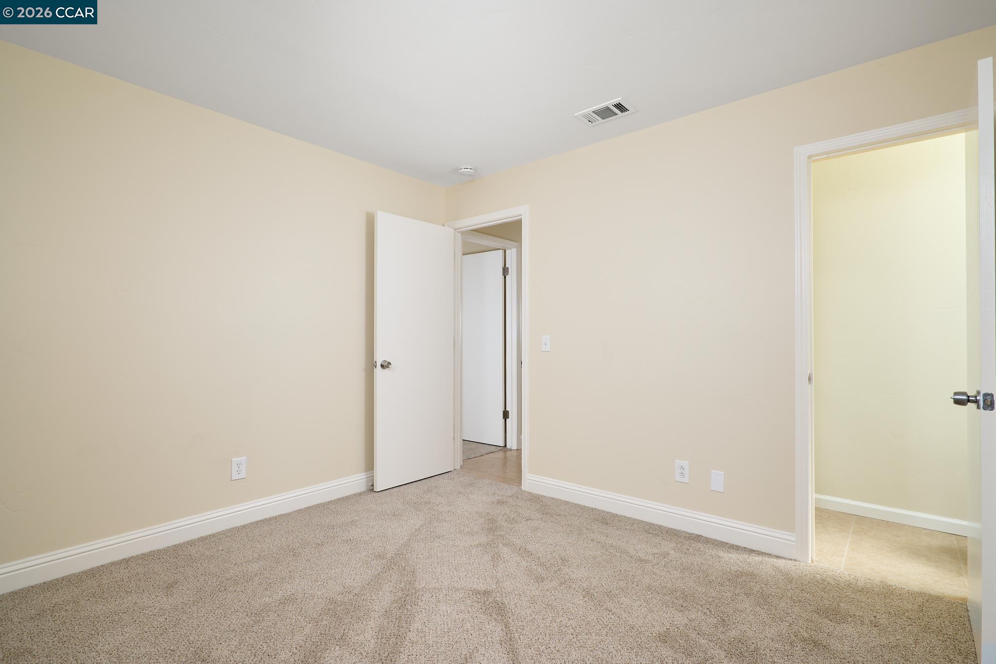 Detail Gallery Image 16 of 21 For 2018 Southwood Dr, Vacaville,  CA 95687 - 3 Beds | 1/1 Baths