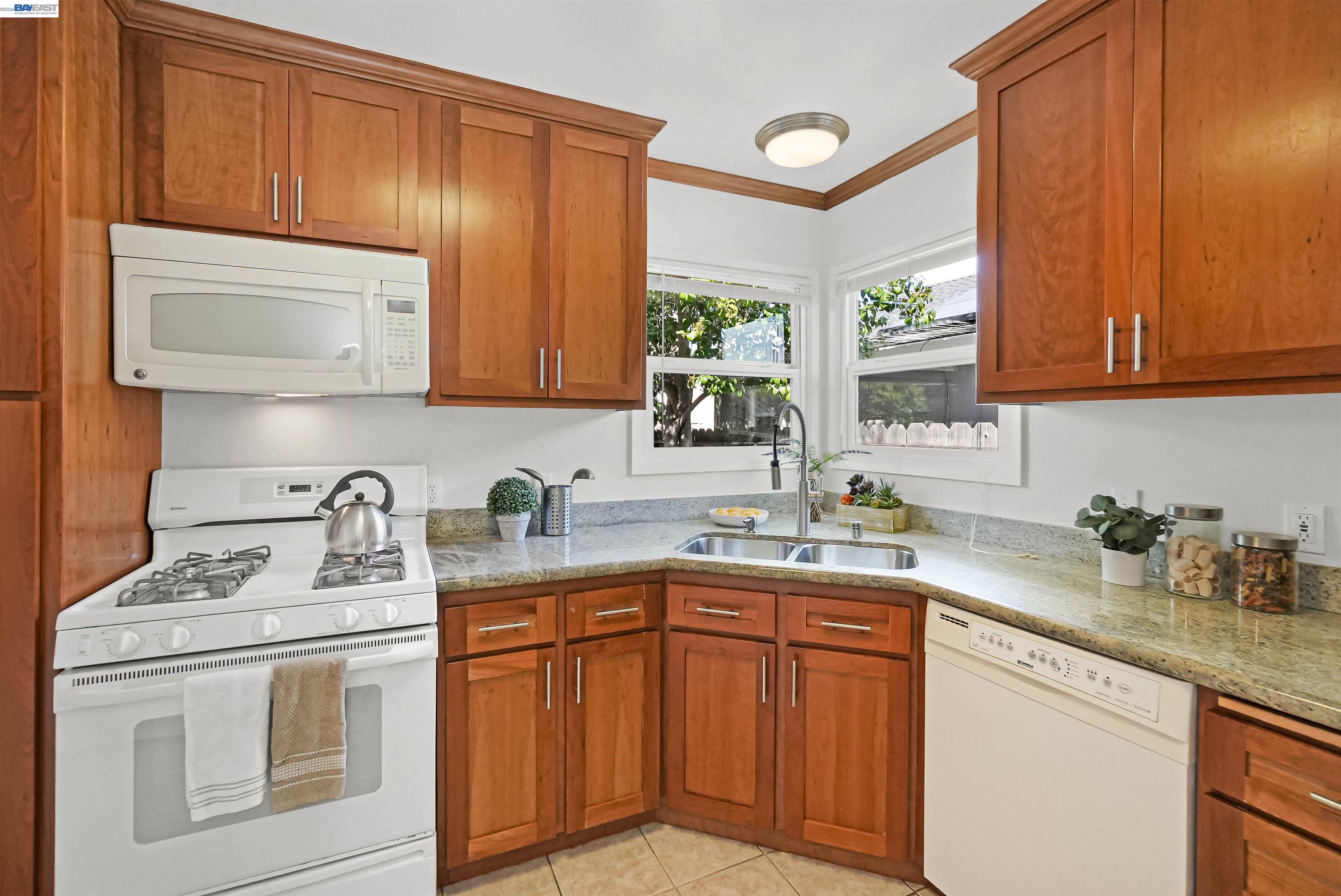 Detail Gallery Image 22 of 54 For 32287 Ithaca St, Hayward,  CA 94544 - 2 Beds | 1 Baths