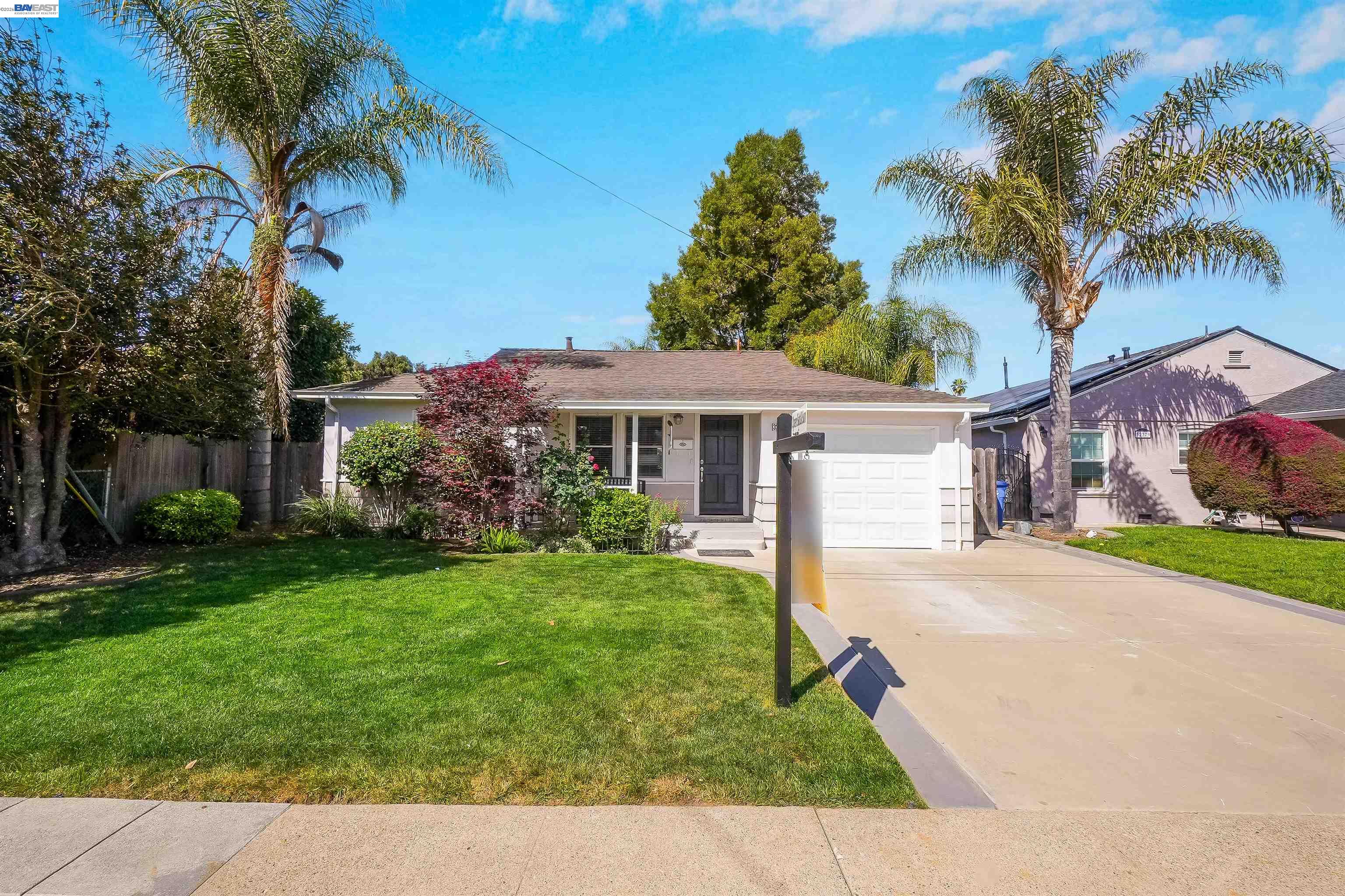 Detail Gallery Image 5 of 54 For 32287 Ithaca St, Hayward,  CA 94544 - 2 Beds | 1 Baths