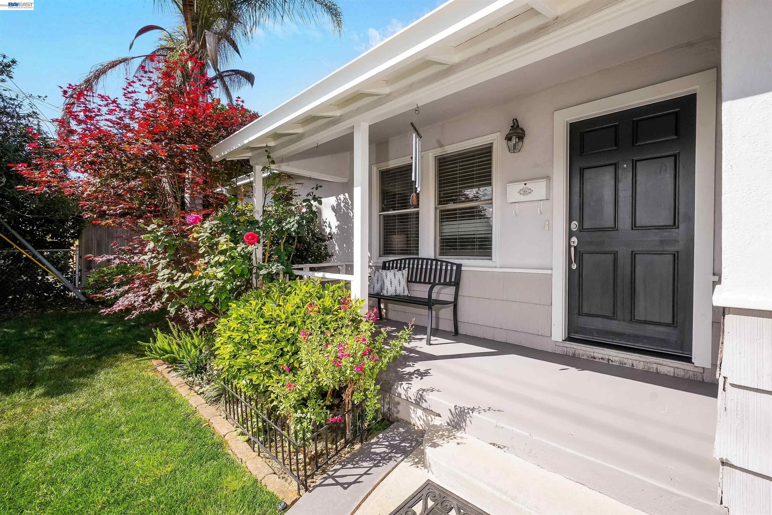 Detail Gallery Image 9 of 54 For 32287 Ithaca St, Hayward,  CA 94544 - 2 Beds | 1 Baths