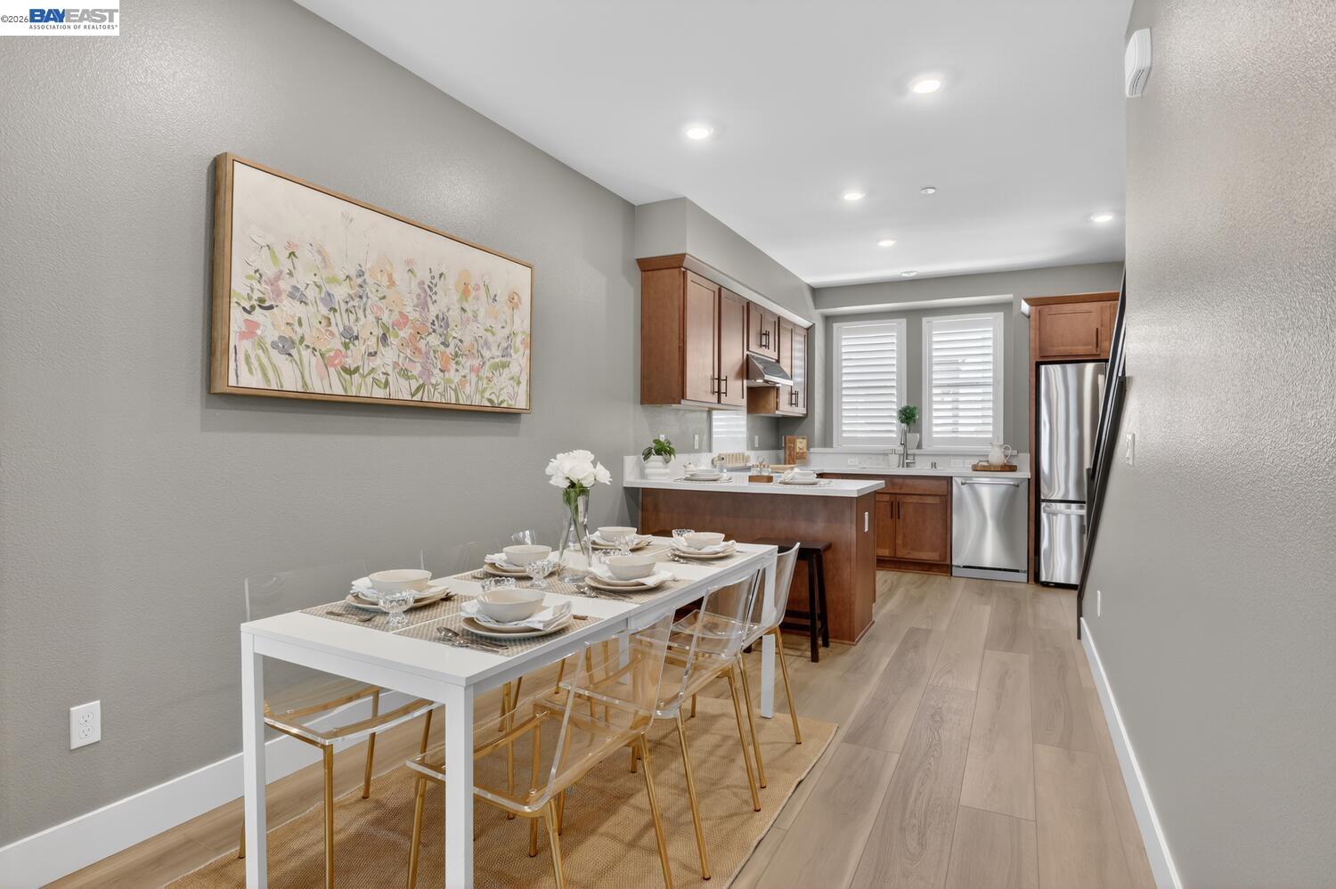 Detail Gallery Image 9 of 33 For 922 Noble Fir Ter #5,  Sunnyvale,  CA 94086 - 2 Beds | 2/1 Baths