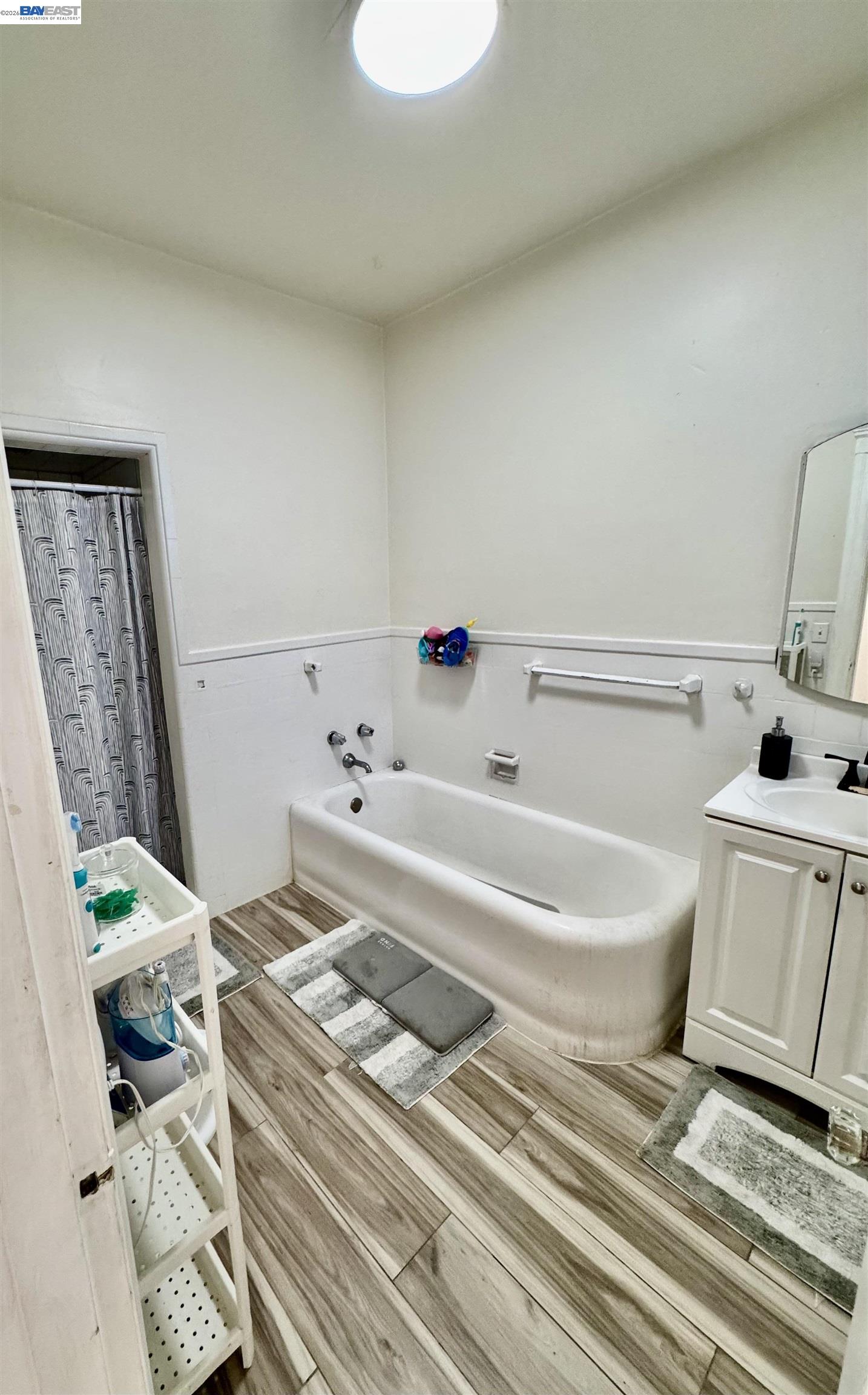 Detail Gallery Image 7 of 12 For 319 Plymouth Ave, San Francisco,  CA 94112 - 3 Beds | 1 Baths