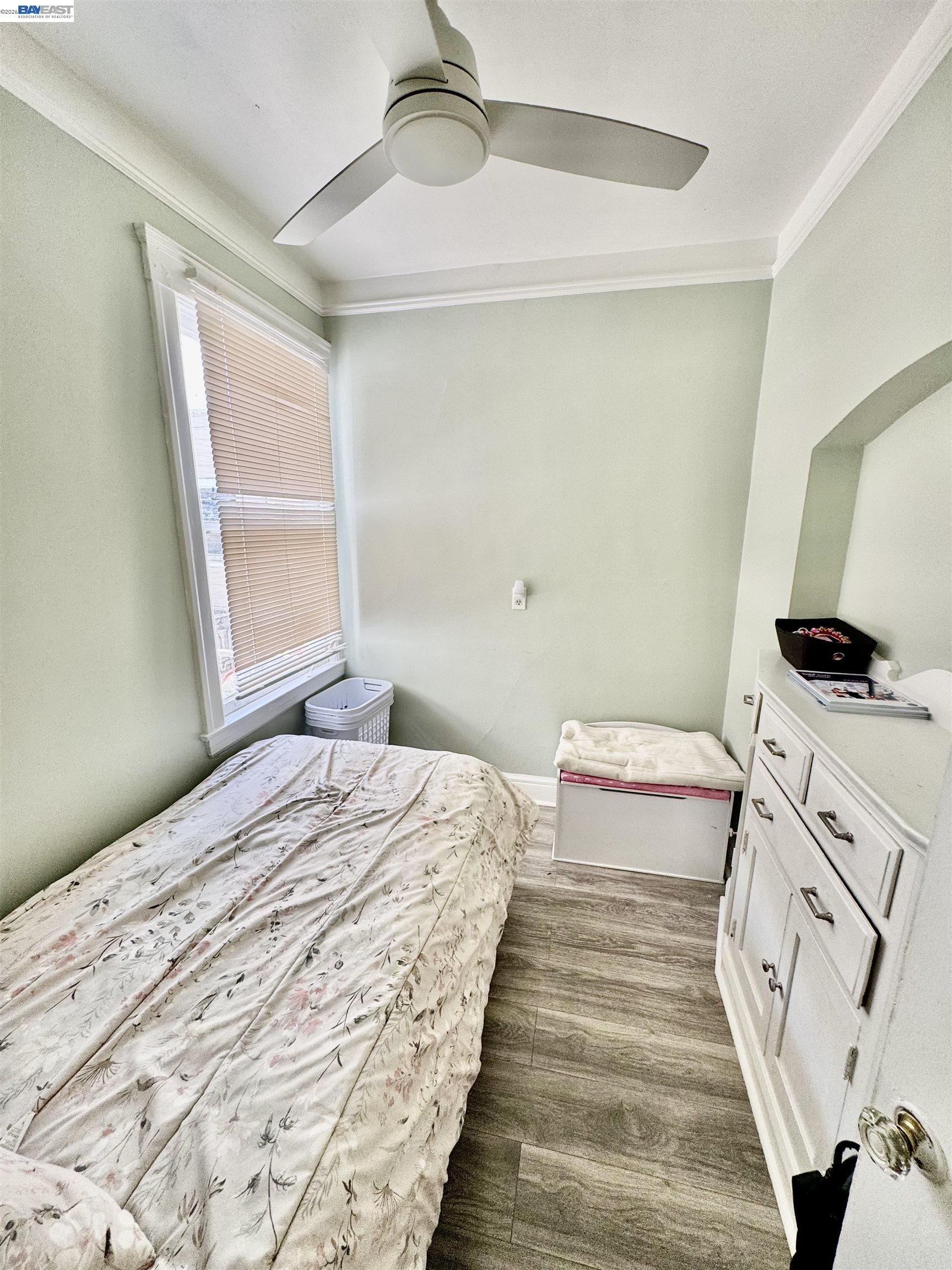 Detail Gallery Image 10 of 12 For 319 Plymouth Ave, San Francisco,  CA 94112 - 3 Beds | 1 Baths