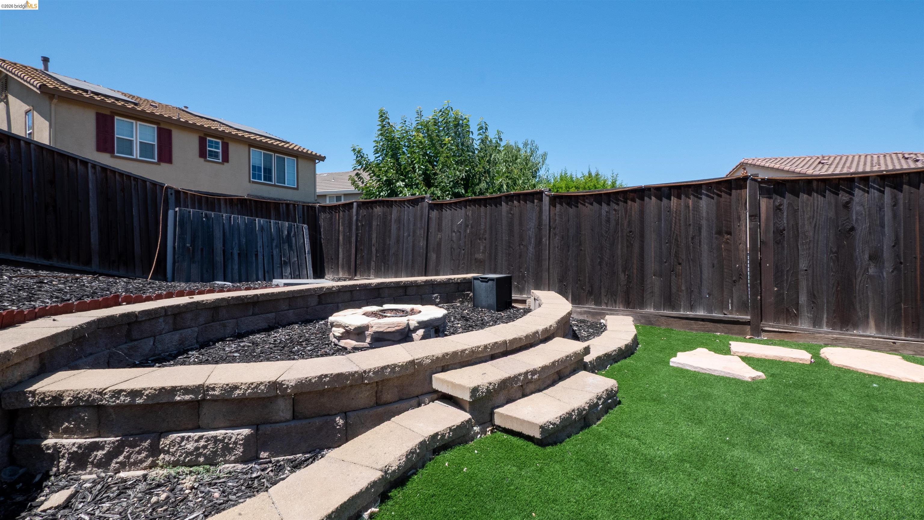 Detail Gallery Image 25 of 29 For 4590 Donegal Way, Antioch,  CA 94531 - 3 Beds | 2/1 Baths