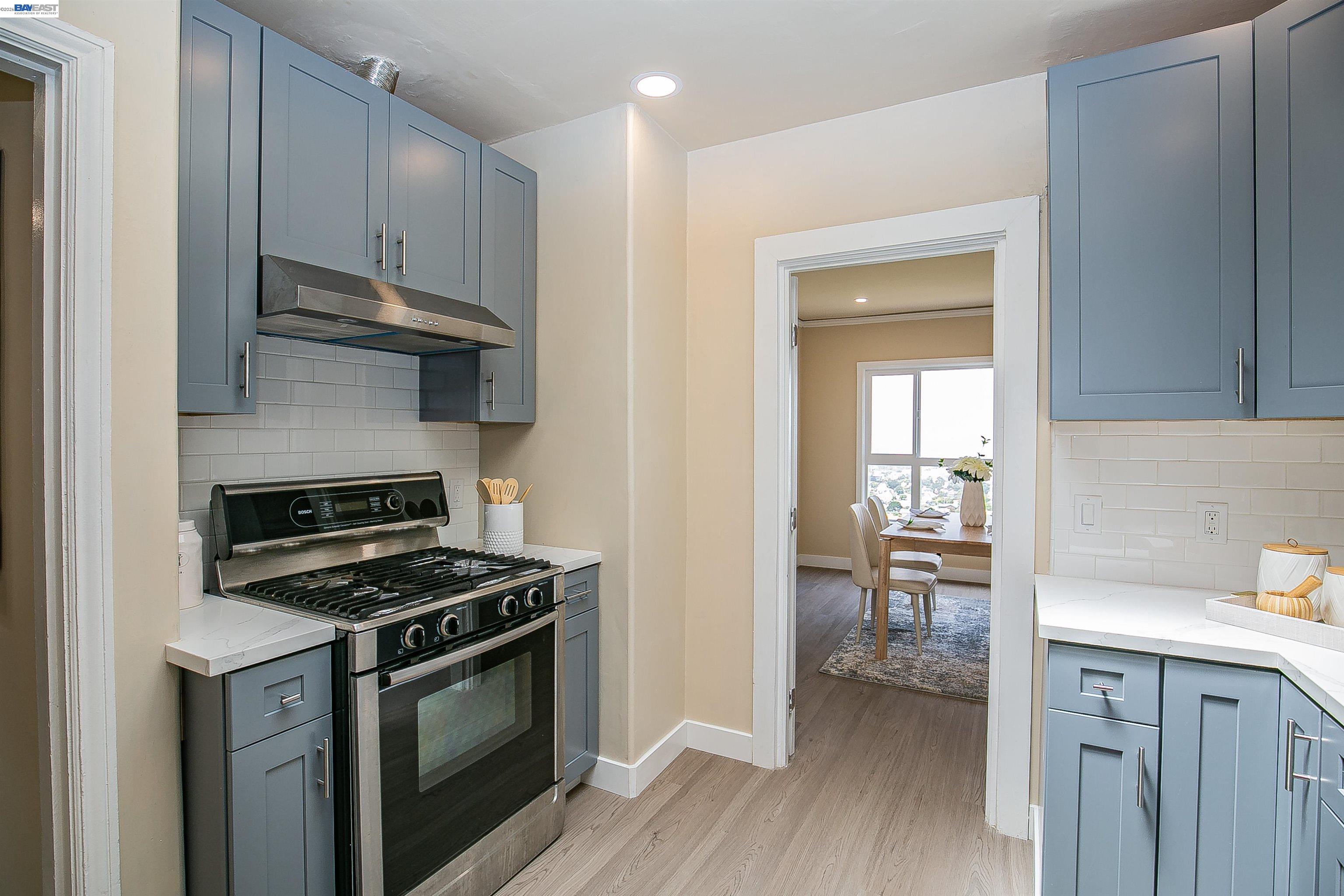 Detail Gallery Image 25 of 55 For 224 Shields Street, San Francisco,  CA 94132 - 3 Beds | 4 Baths