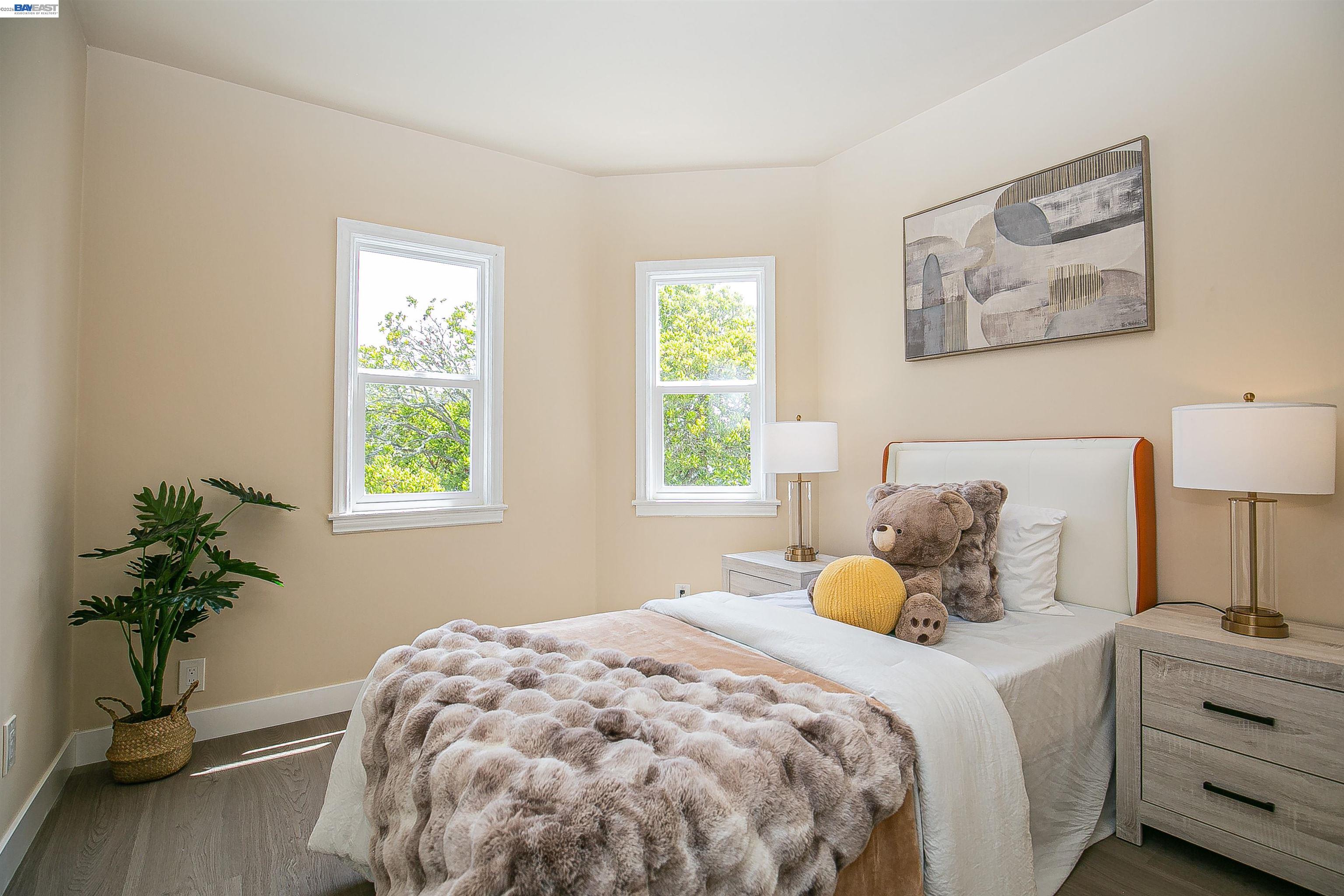 Detail Gallery Image 41 of 55 For 224 Shields Street, San Francisco,  CA 94132 - 3 Beds | 4 Baths