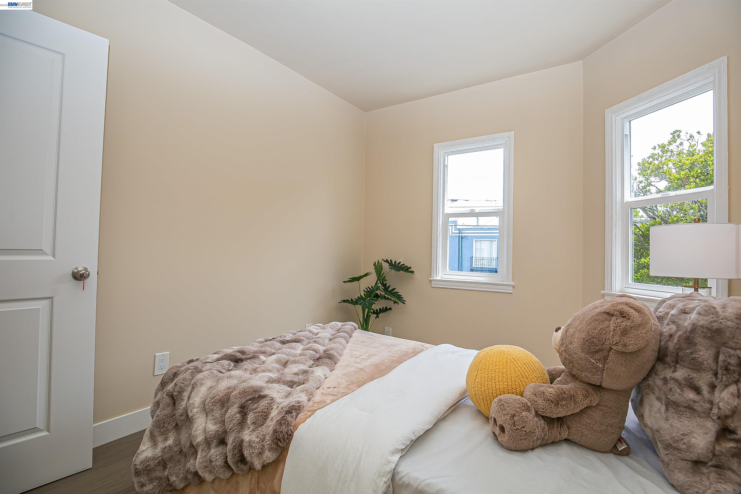 Detail Gallery Image 42 of 55 For 224 Shields Street, San Francisco,  CA 94132 - 3 Beds | 4 Baths