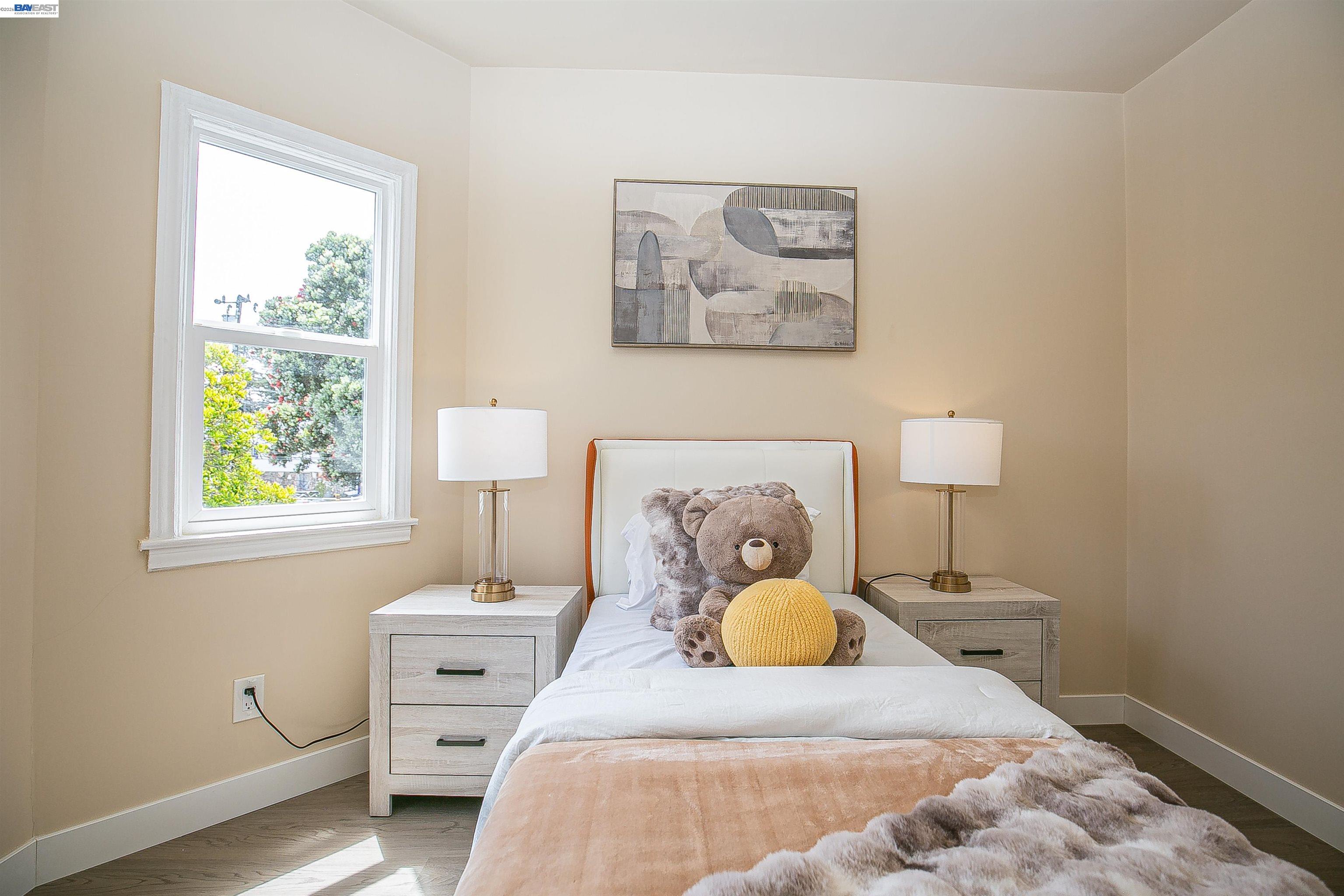 Detail Gallery Image 43 of 55 For 224 Shields Street, San Francisco,  CA 94132 - 3 Beds | 4 Baths