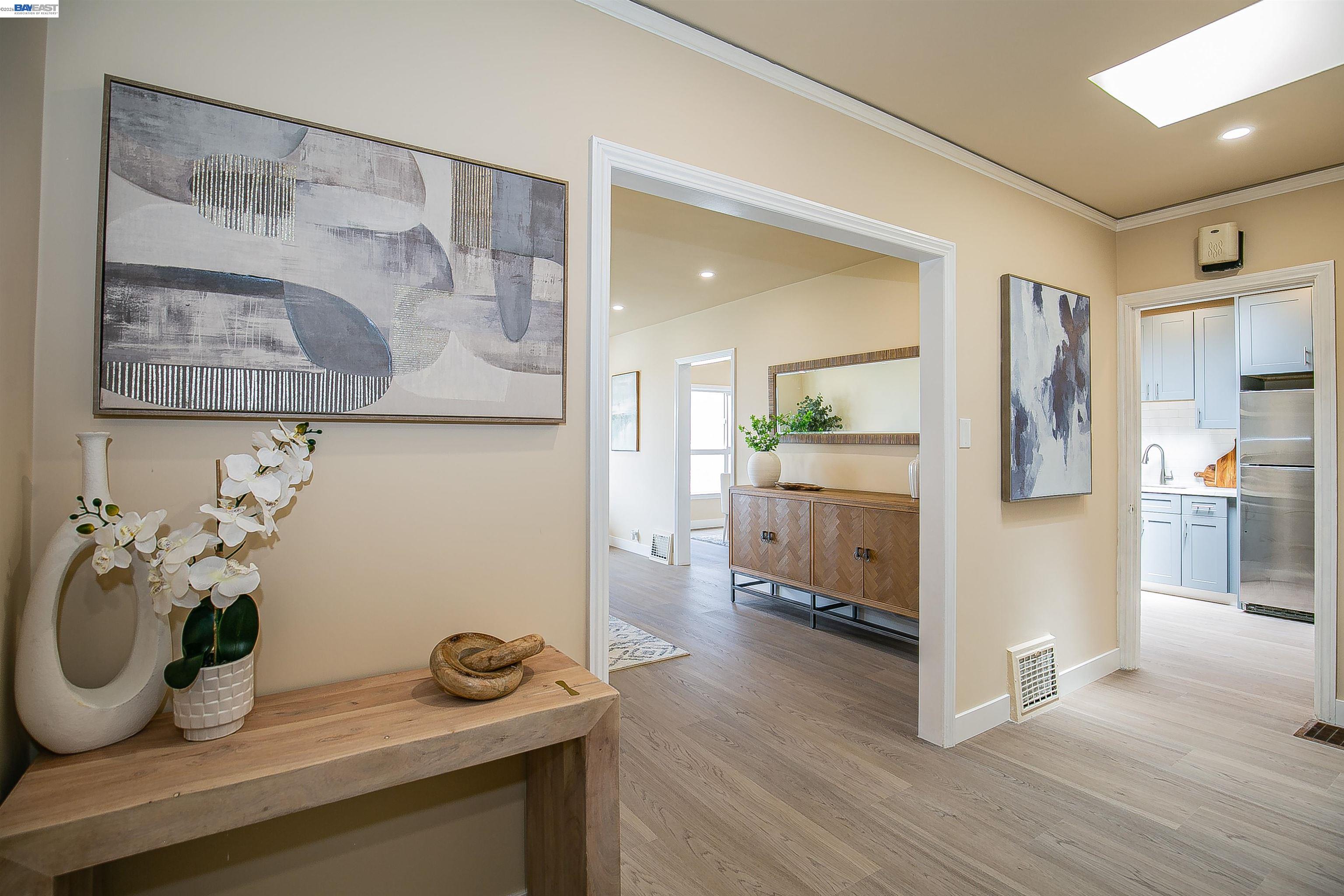 Detail Gallery Image 6 of 55 For 224 Shields Street, San Francisco,  CA 94132 - 3 Beds | 4 Baths