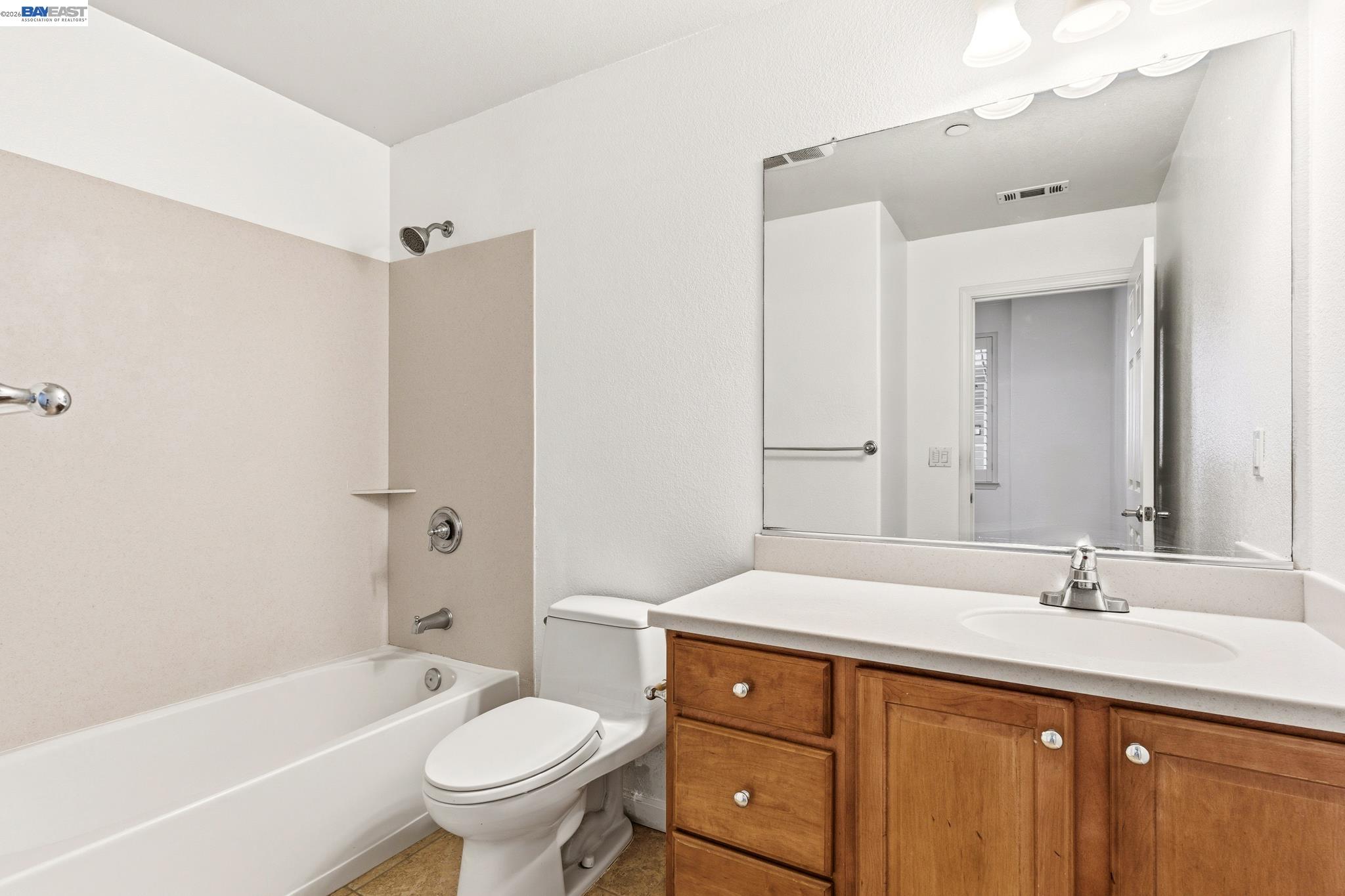 Photo #12: 41129110 Listing: Photo #12