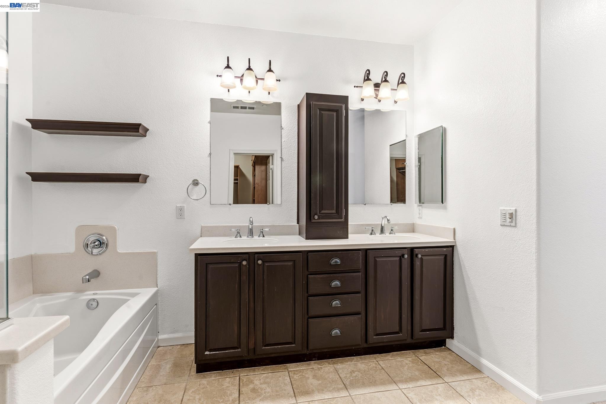 Photo #36: 41129110 Listing: Photo #36