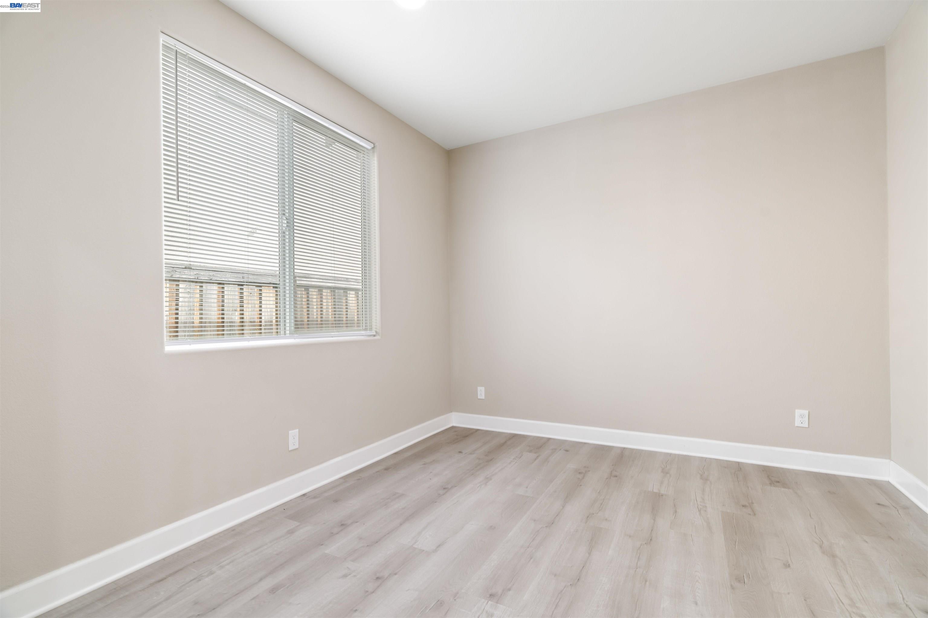 Detail Gallery Image 12 of 29 For 967 Dainty Ave., Brentwood,  CA 94513 - 6 Beds | 4 Baths