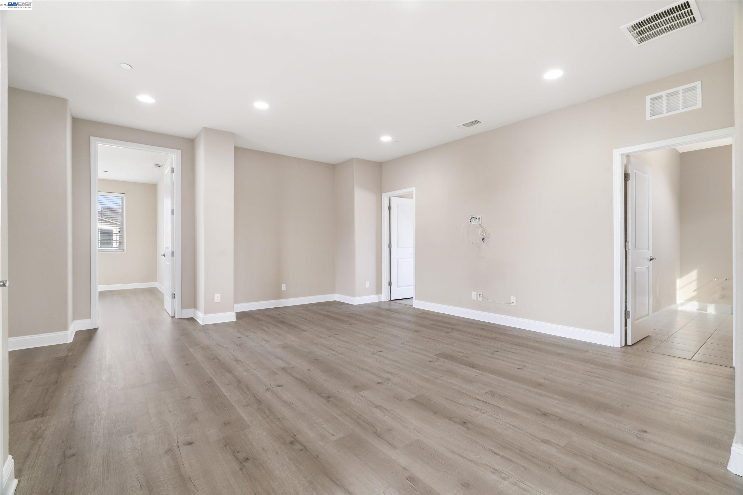 Detail Gallery Image 15 of 29 For 967 Dainty Ave., Brentwood,  CA 94513 - 6 Beds | 4 Baths