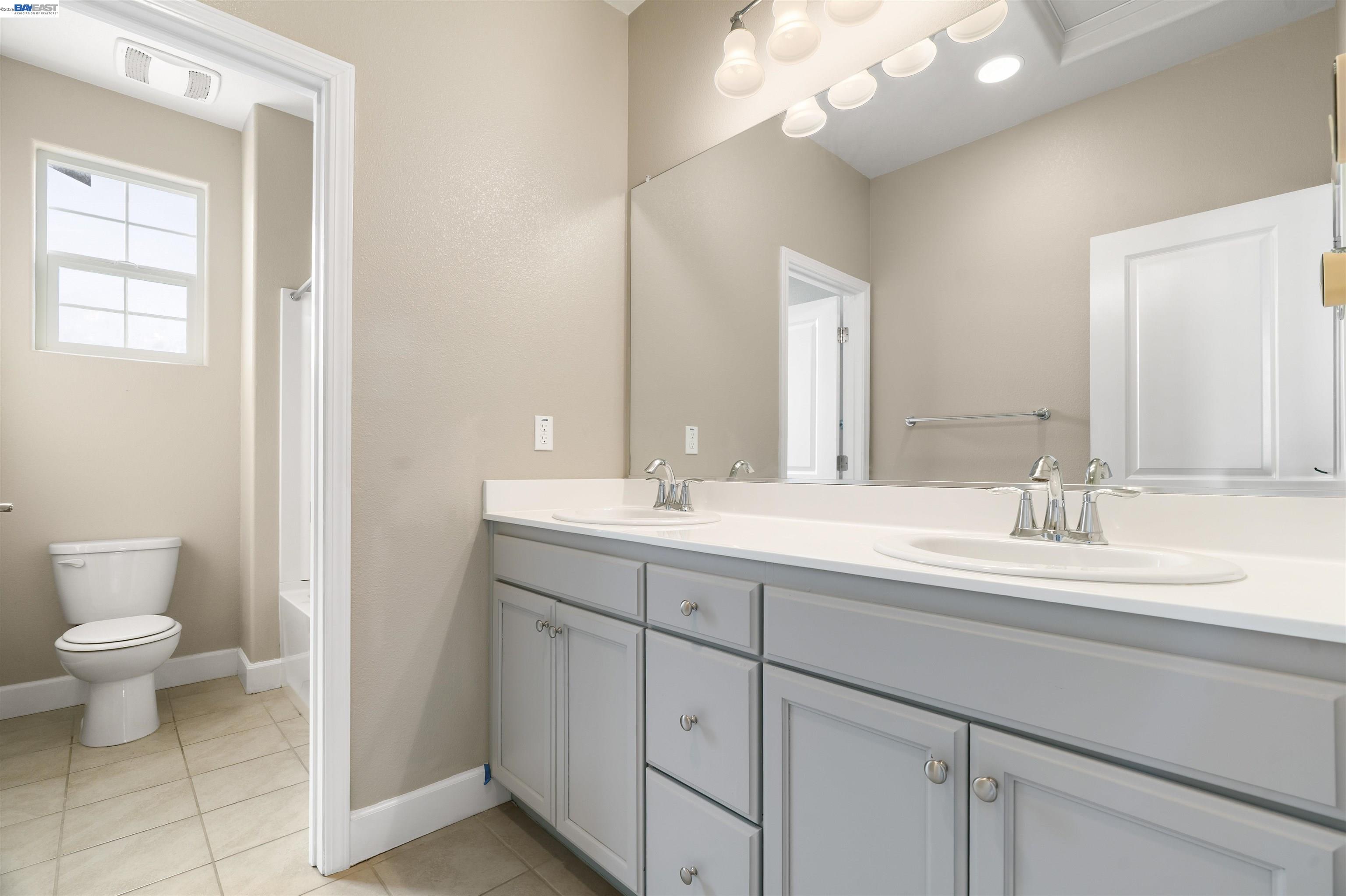 Detail Gallery Image 17 of 29 For 967 Dainty Ave., Brentwood,  CA 94513 - 6 Beds | 4 Baths