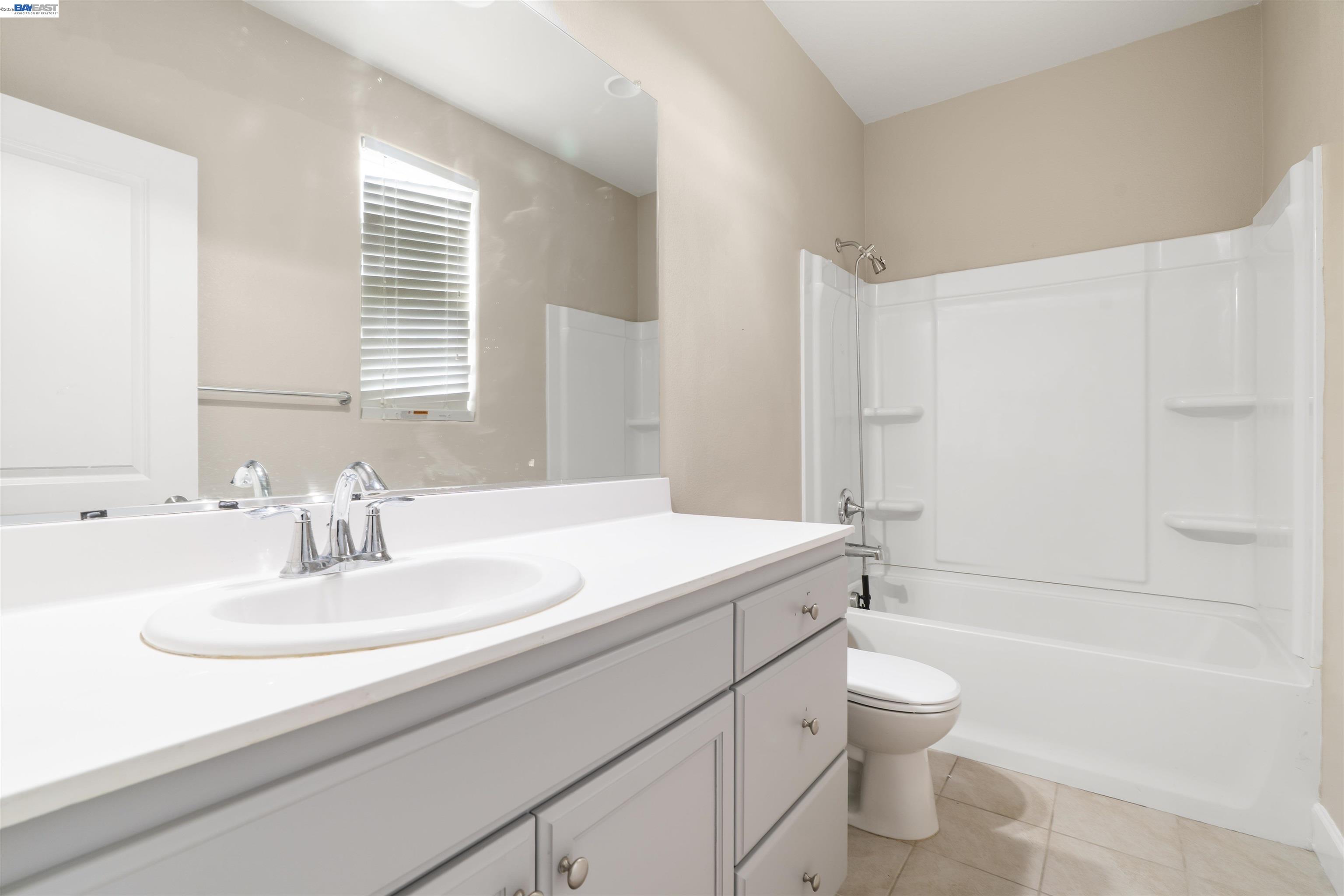 Detail Gallery Image 22 of 29 For 967 Dainty Ave., Brentwood,  CA 94513 - 6 Beds | 4 Baths