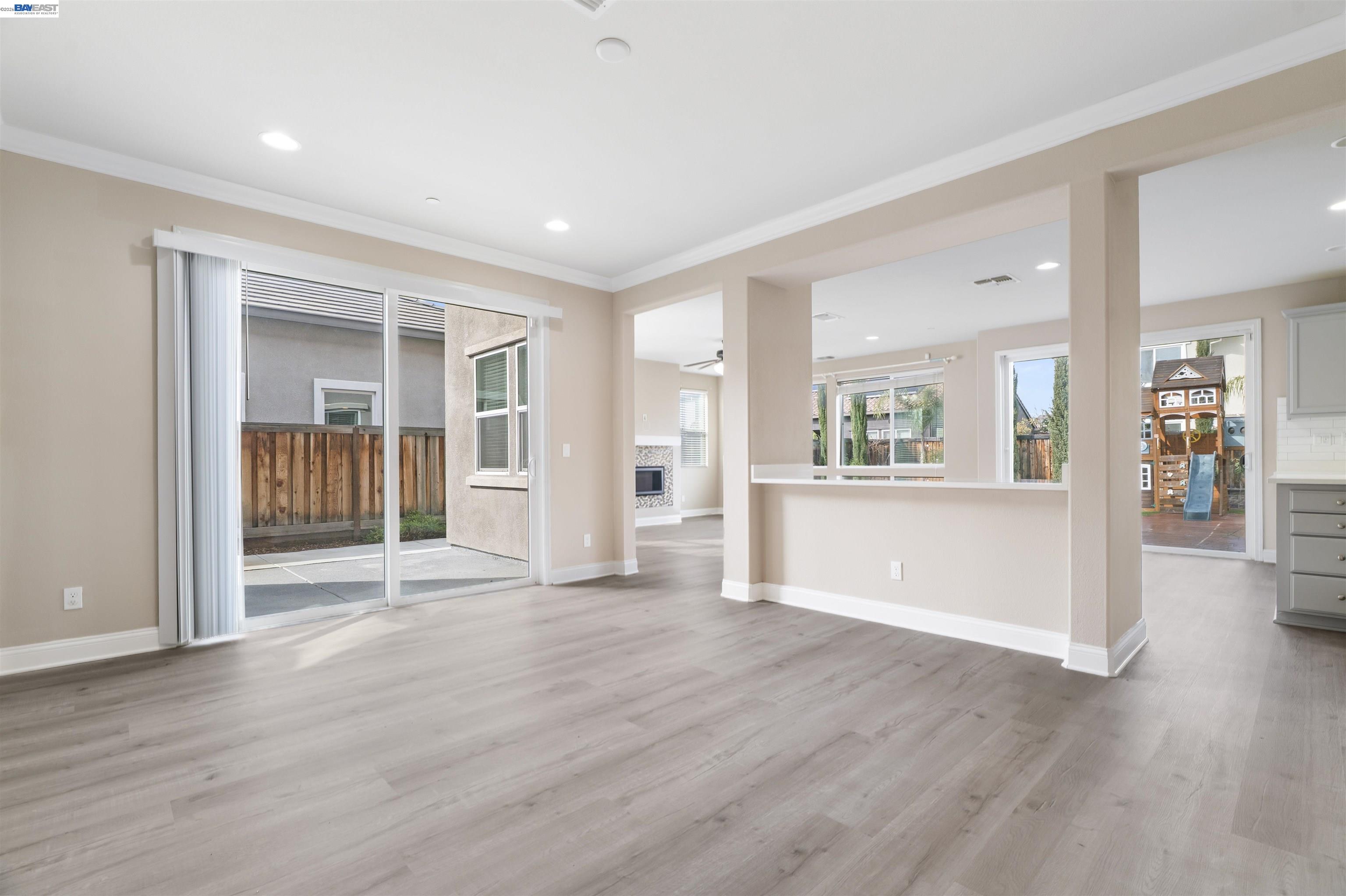 Detail Gallery Image 5 of 29 For 967 Dainty Ave., Brentwood,  CA 94513 - 6 Beds | 4 Baths