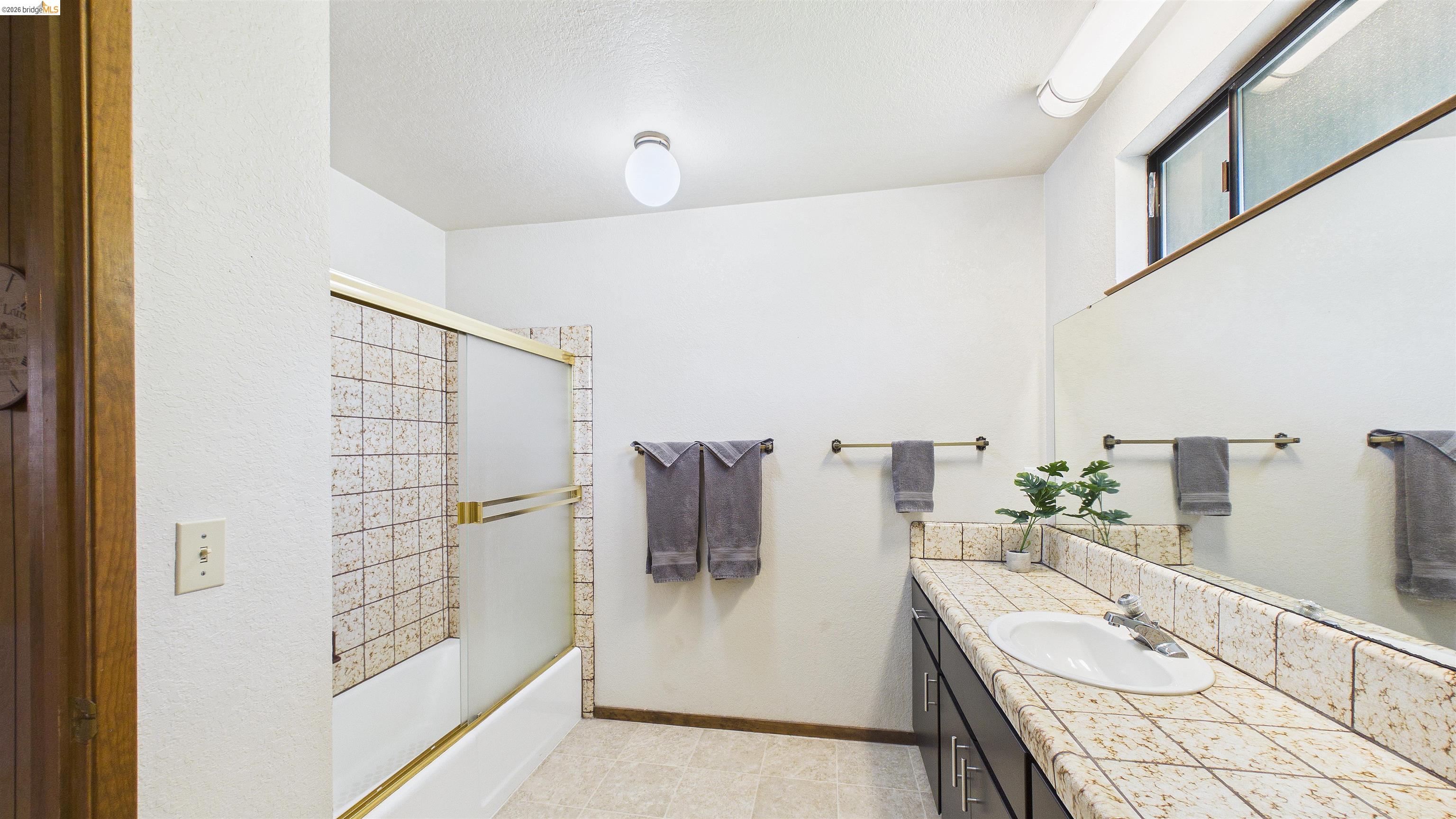 Detail Gallery Image 18 of 41 For 13010 Wells Fargo Dr, Groveland,  CA 95321 - 3 Beds | 2 Baths