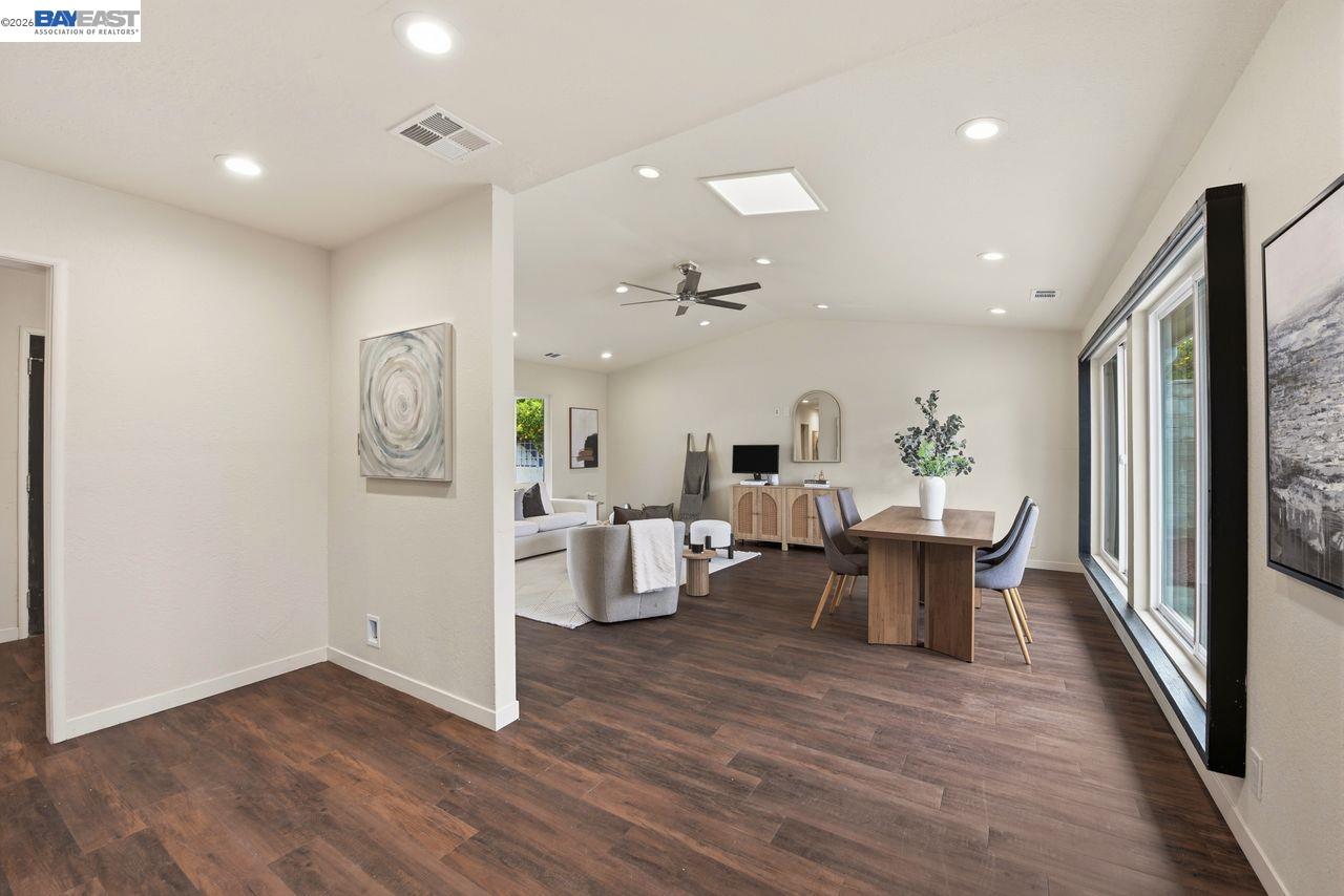 Detail Gallery Image 12 of 30 For 4754 Hazelwood Ave, Fremont,  CA 94536 - 3 Beds | 2 Baths