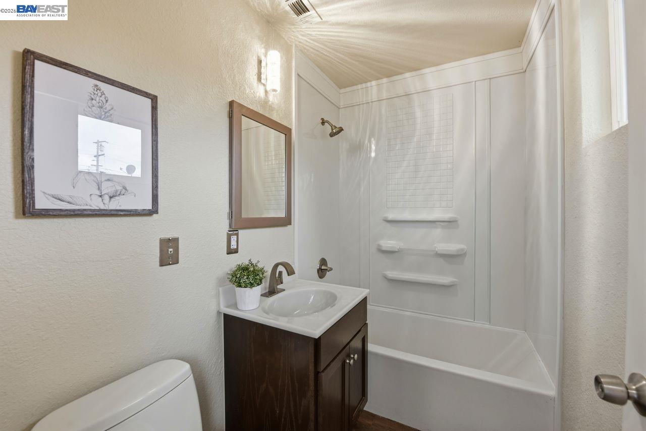 Detail Gallery Image 26 of 30 For 4754 Hazelwood Ave, Fremont,  CA 94536 - 3 Beds | 2 Baths