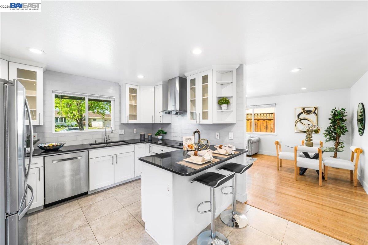 Detail Gallery Image 11 of 55 For 48252 Cottonwood St, Fremont,  CA 94539 - 3 Beds | 2 Baths