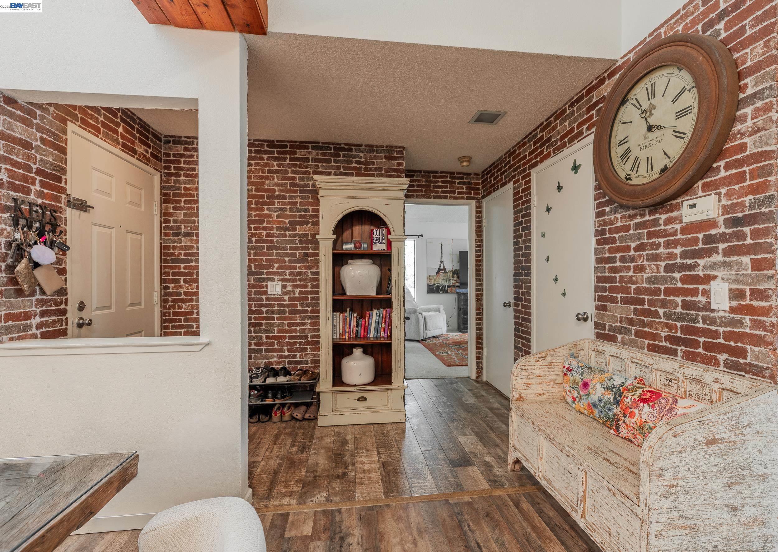 Photo #18: 41129121 Listing: Photo #18