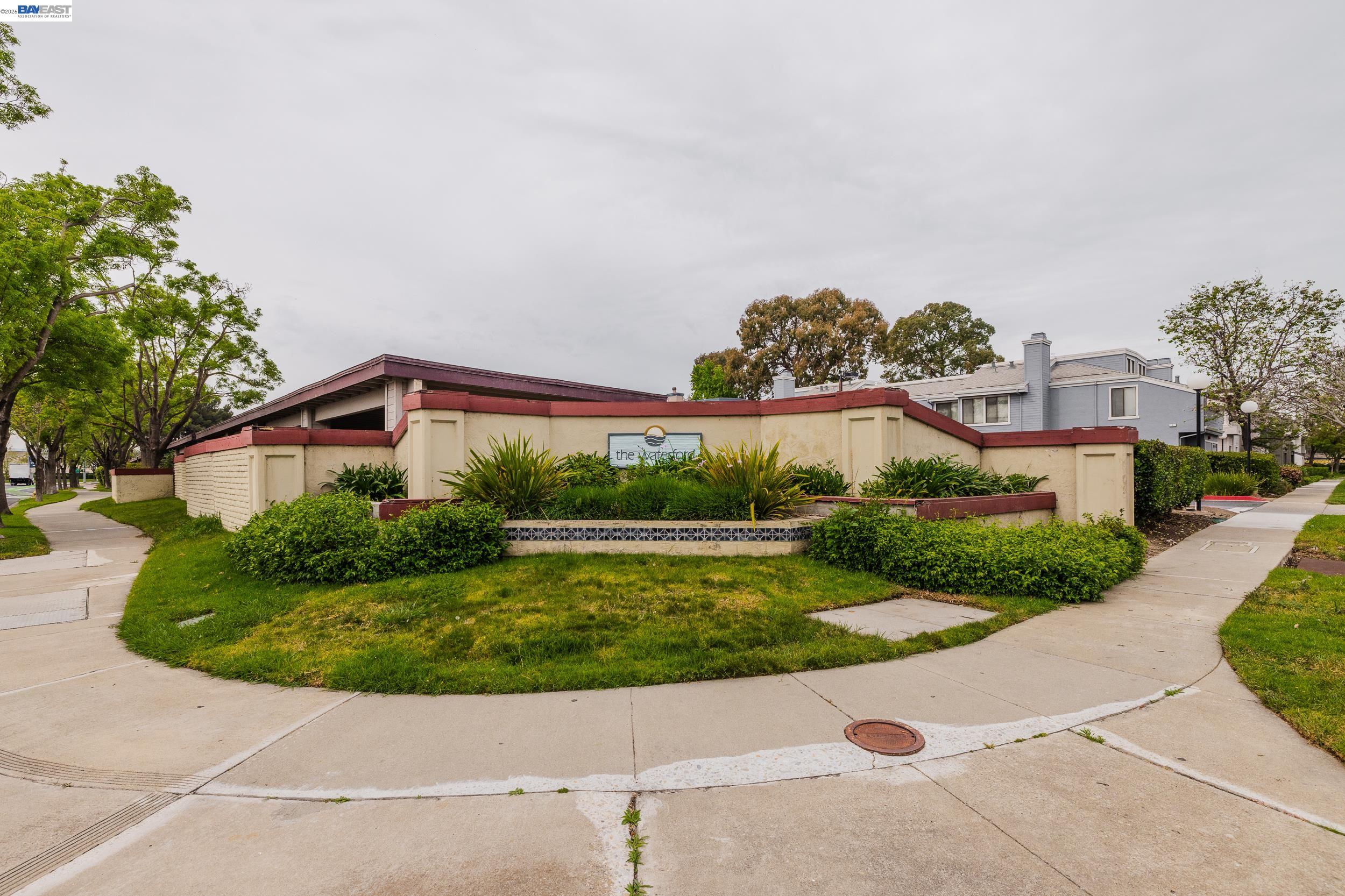 Photo #3: 41129121 Listing: Photo #3