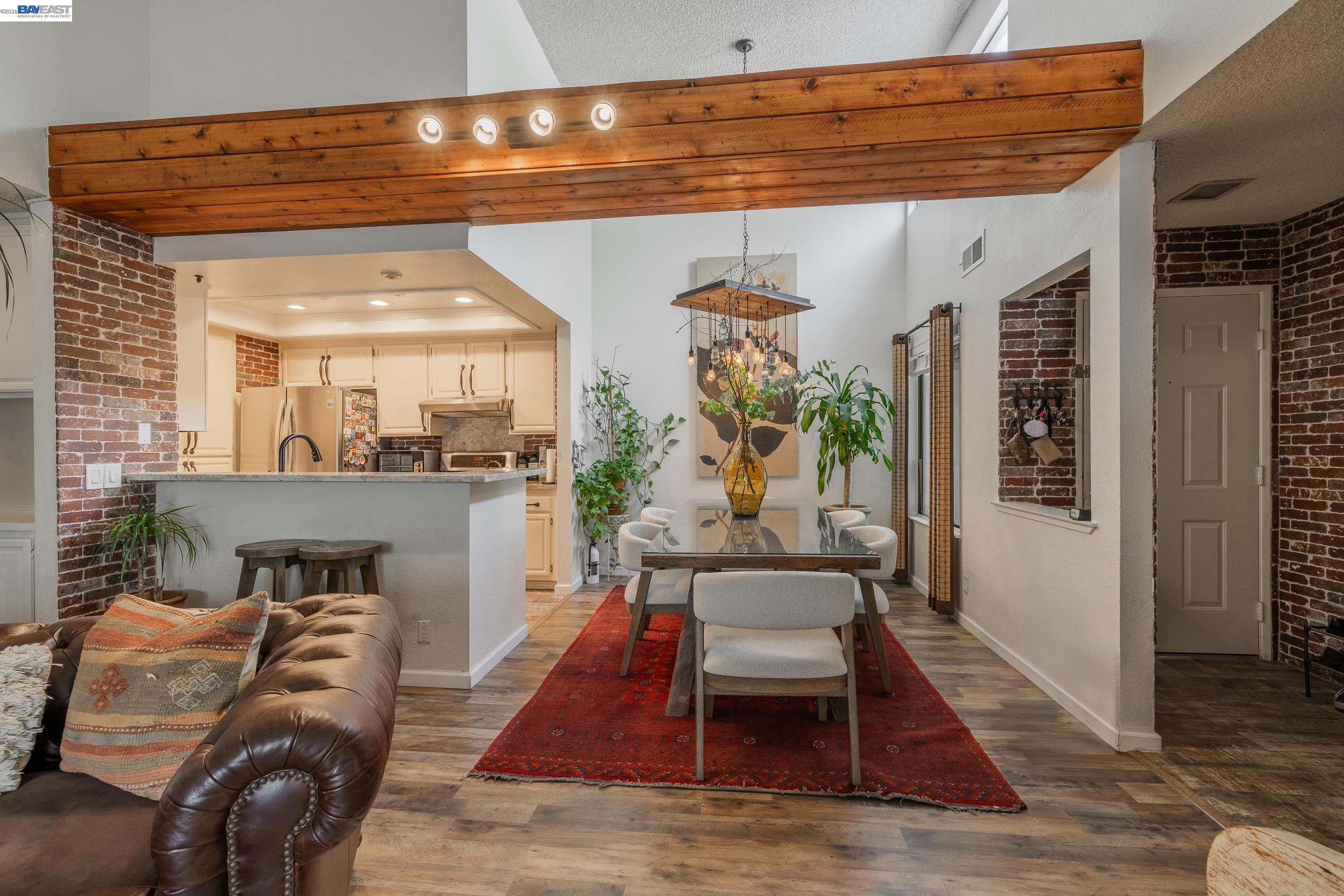 Photo #8: 41129121 Listing: Photo #8