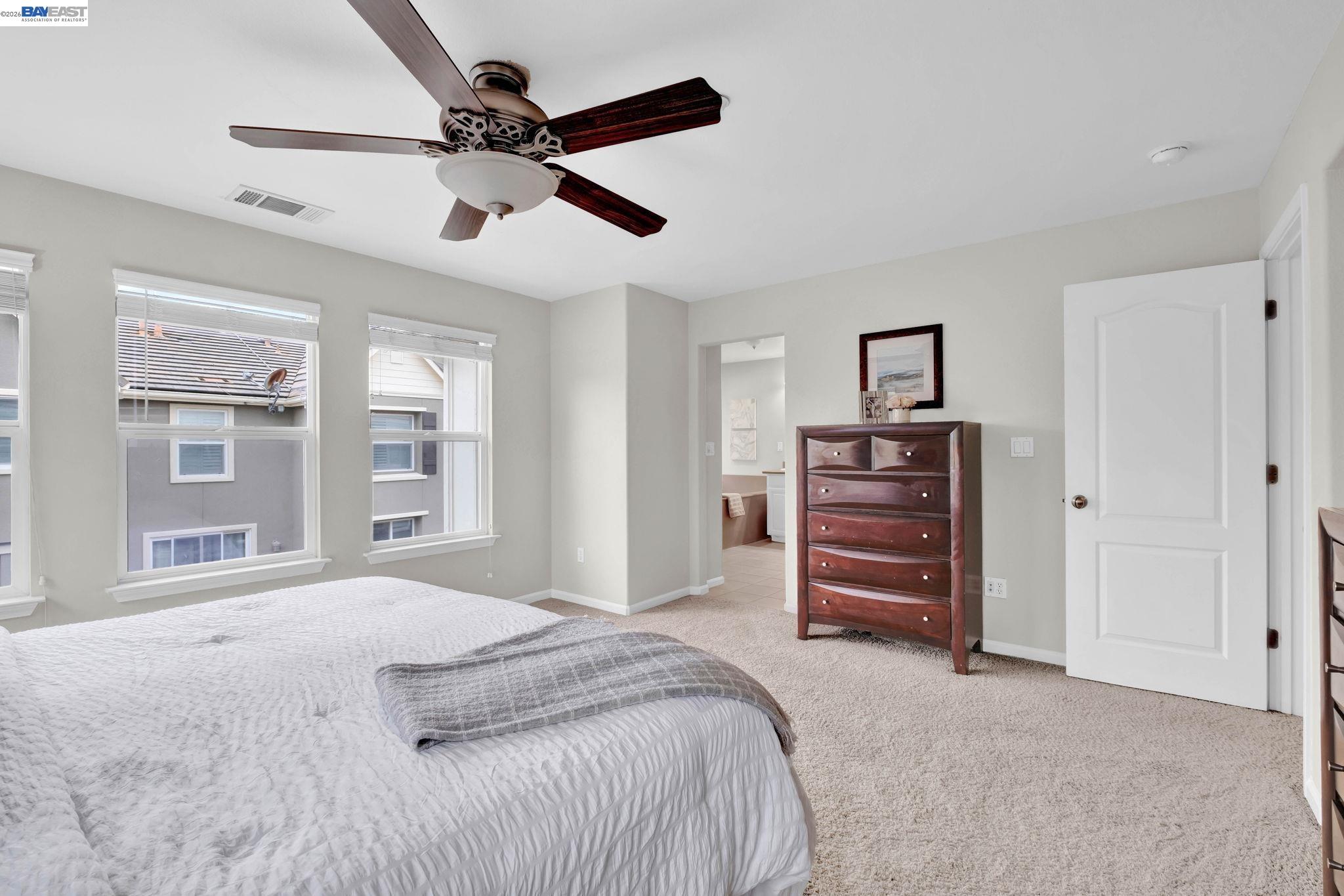 Photo #41: 41129123 Listing: Photo #41