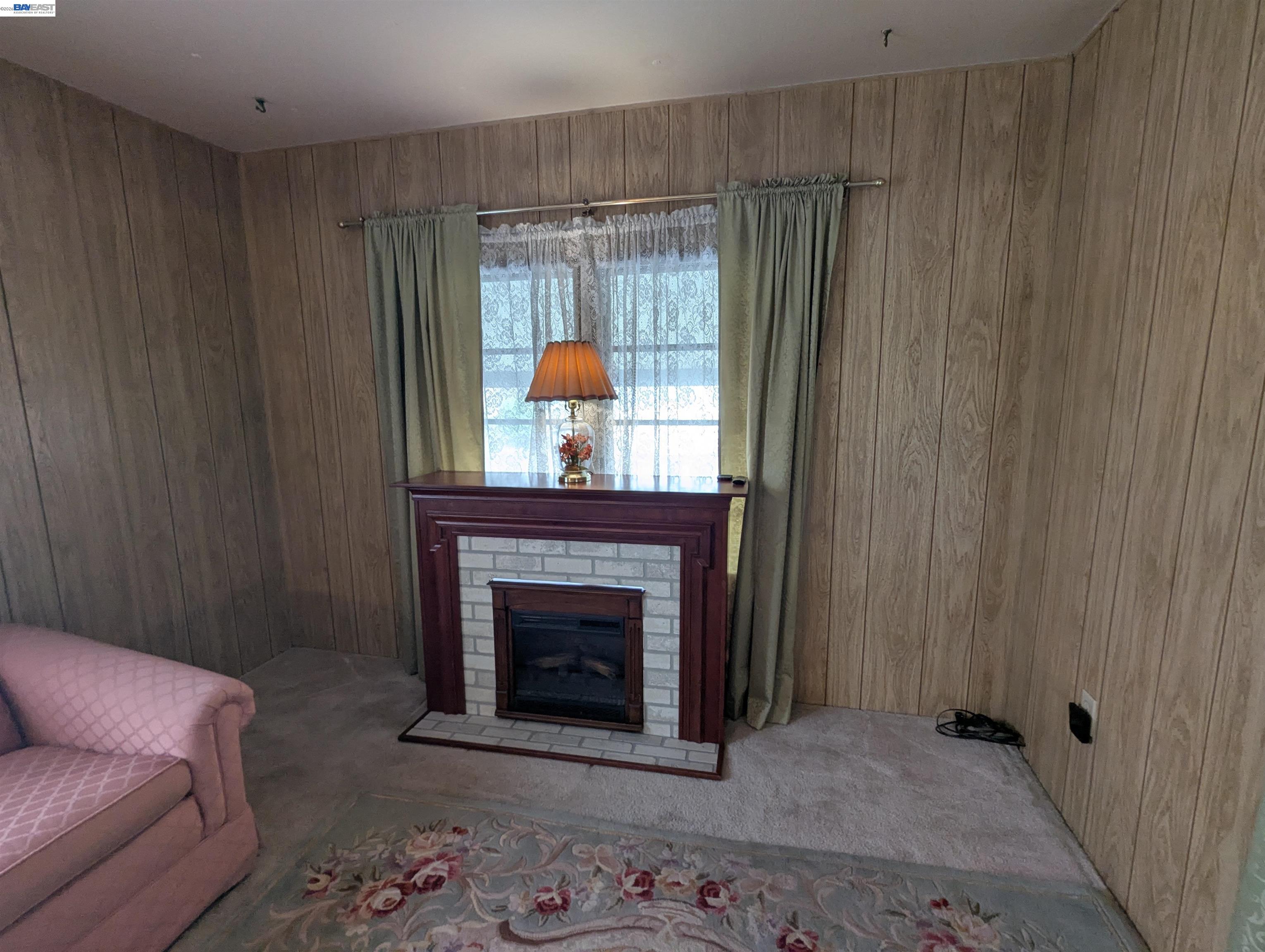 Detail Gallery Image 6 of 33 For 3913 Castro Valley Blvd. #6,  Castro Valley,  CA 94546 - 1 Beds | 1 Baths