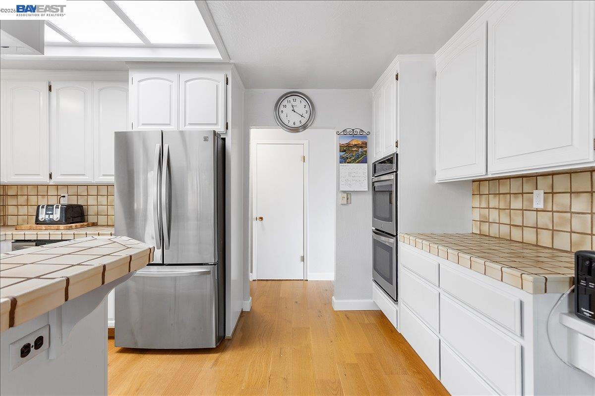 Detail Gallery Image 20 of 60 For 24805 Canyon View Ct, Hayward,  CA 94541 - 3 Beds | 2 Baths