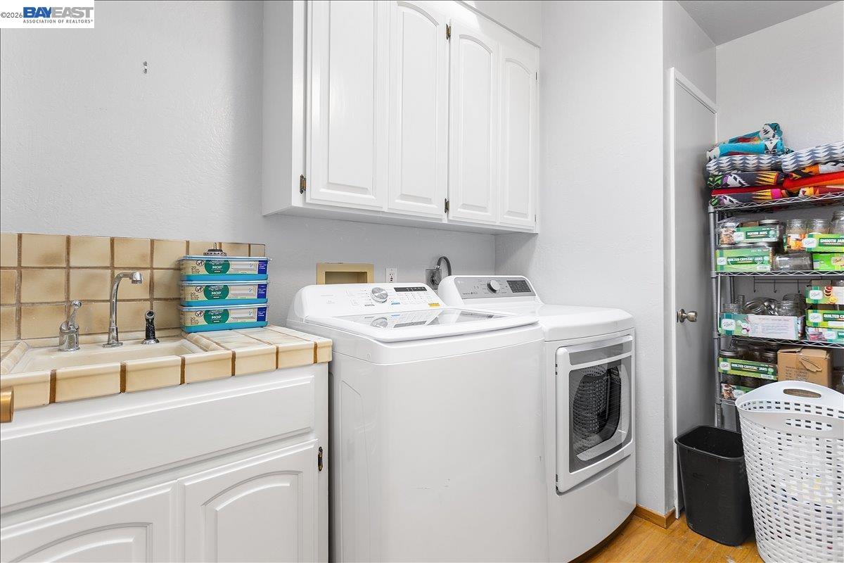 Detail Gallery Image 36 of 60 For 24805 Canyon View Ct, Hayward,  CA 94541 - 3 Beds | 2 Baths