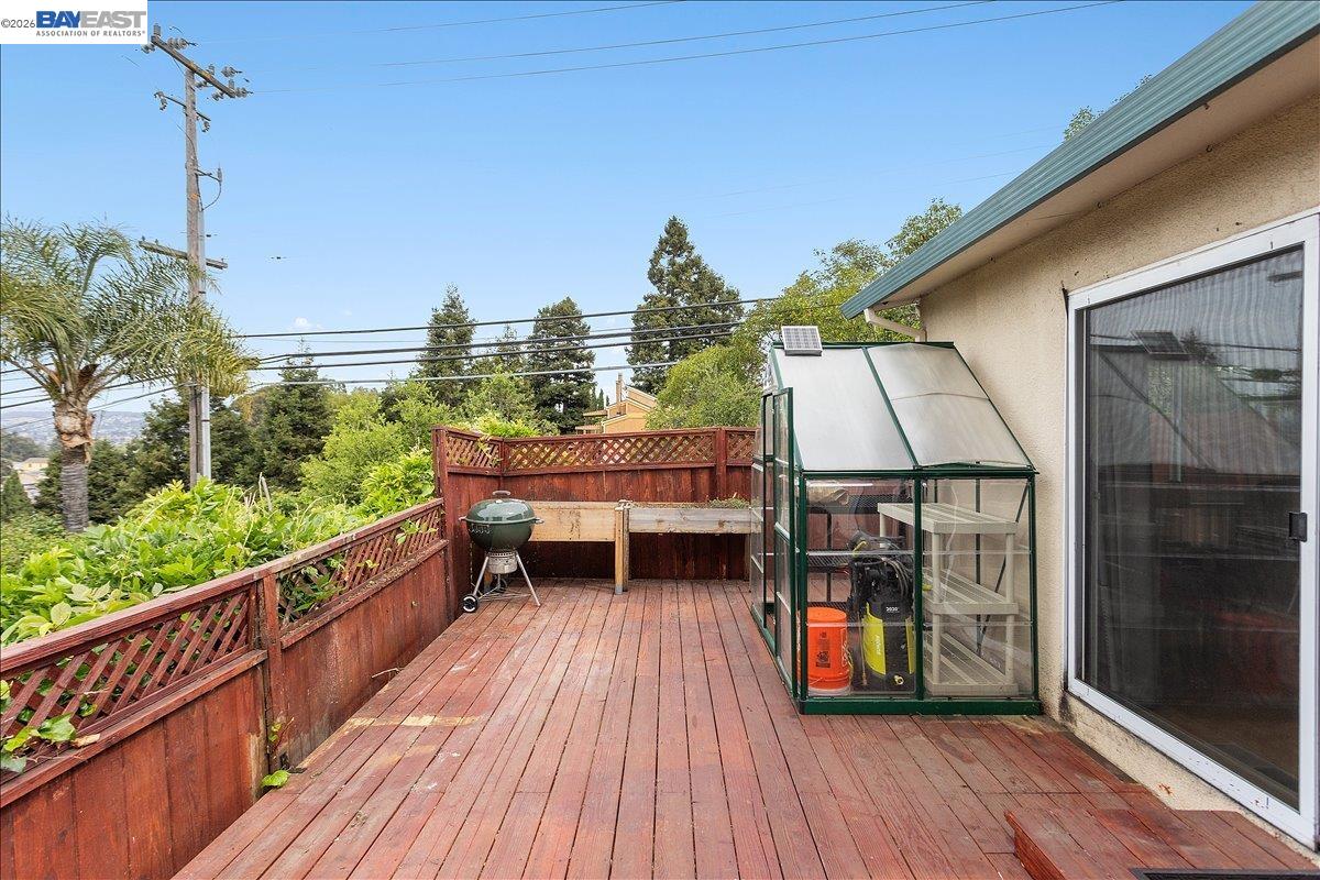 Detail Gallery Image 39 of 60 For 24805 Canyon View Ct, Hayward,  CA 94541 - 3 Beds | 2 Baths