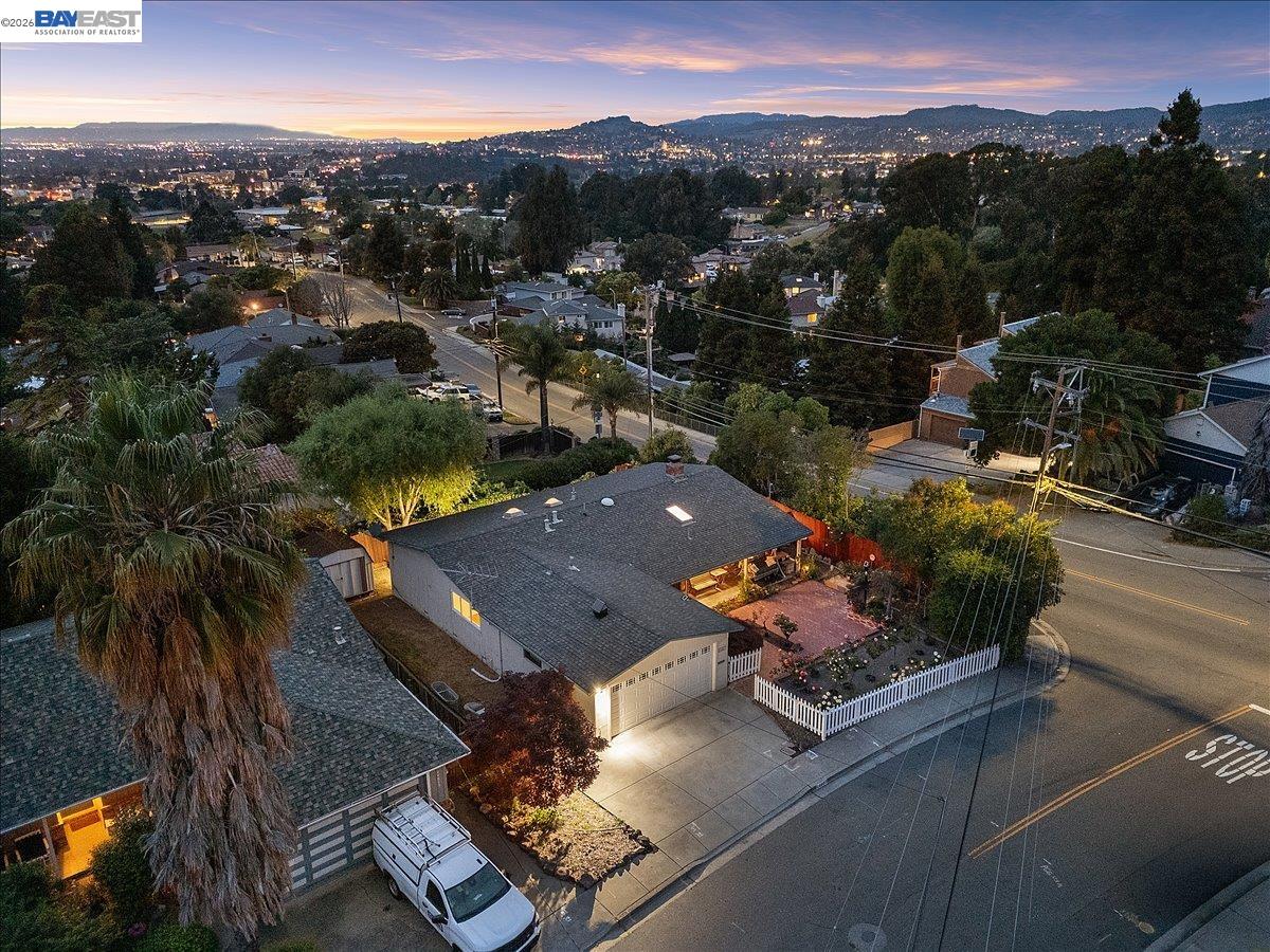 Detail Gallery Image 57 of 60 For 24805 Canyon View Ct, Hayward,  CA 94541 - 3 Beds | 2 Baths