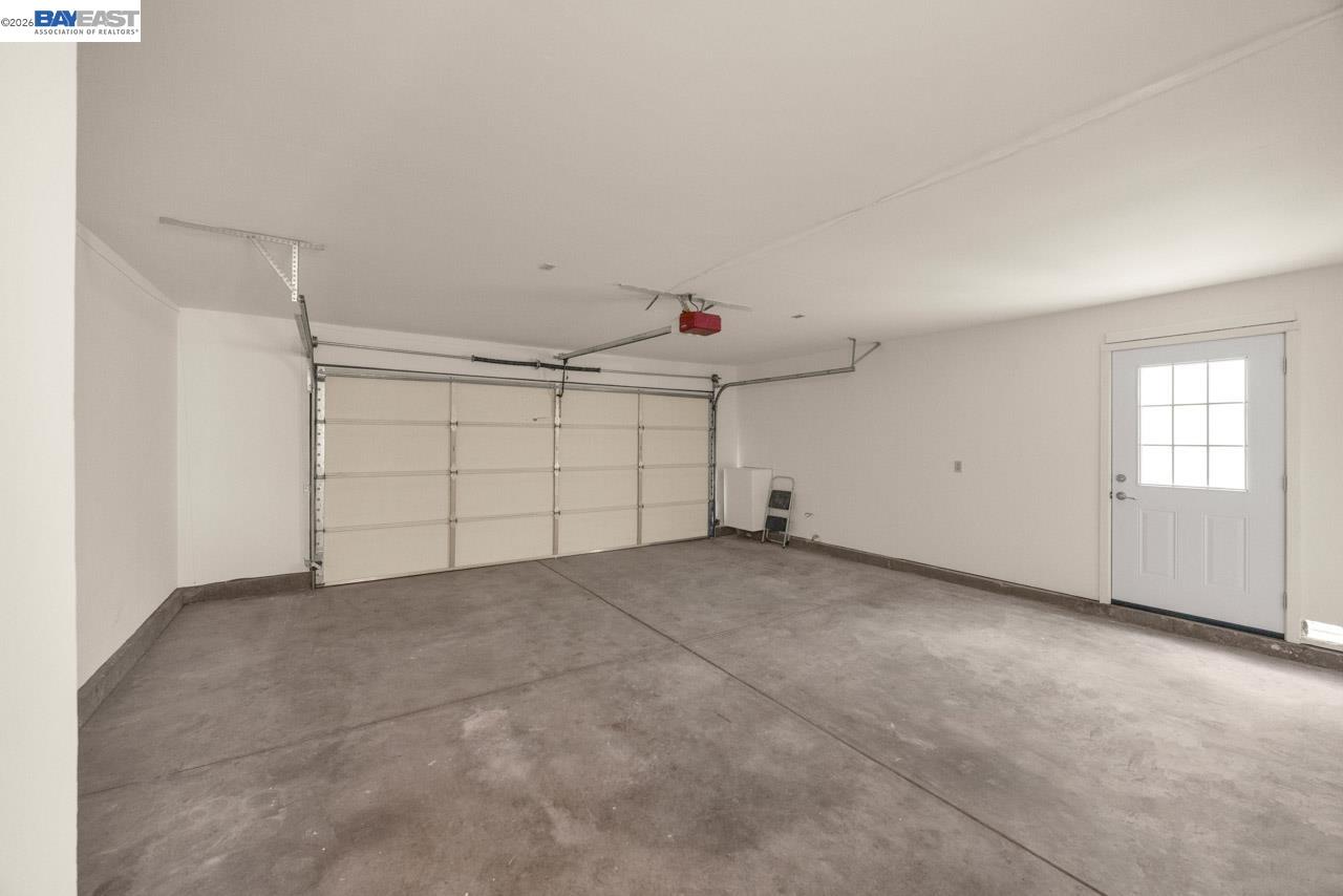 Detail Gallery Image 11 of 37 For 4034 Rennellwood Way, Pleasanton,  CA 94566 - 3 Beds | 2 Baths