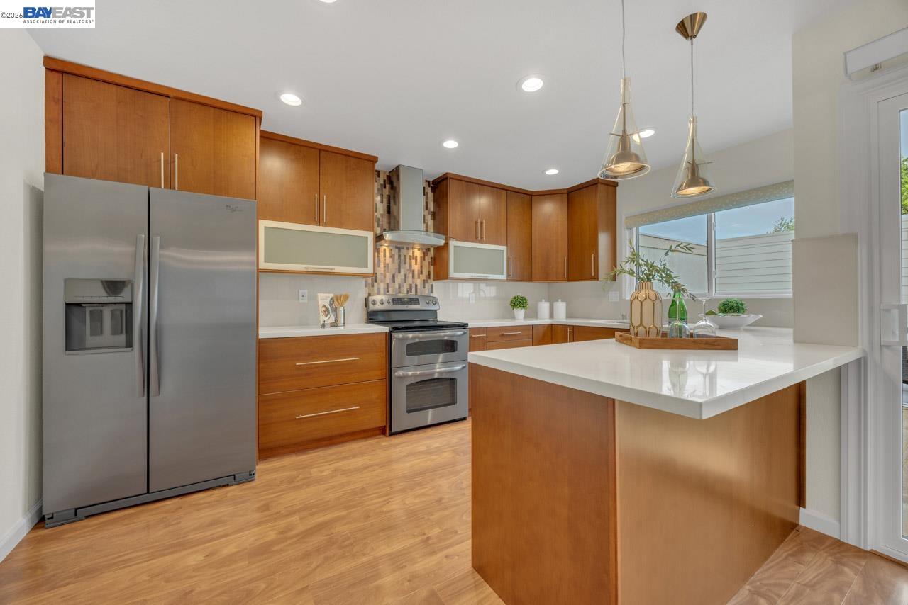 Detail Gallery Image 23 of 37 For 4034 Rennellwood Way, Pleasanton,  CA 94566 - 3 Beds | 2 Baths