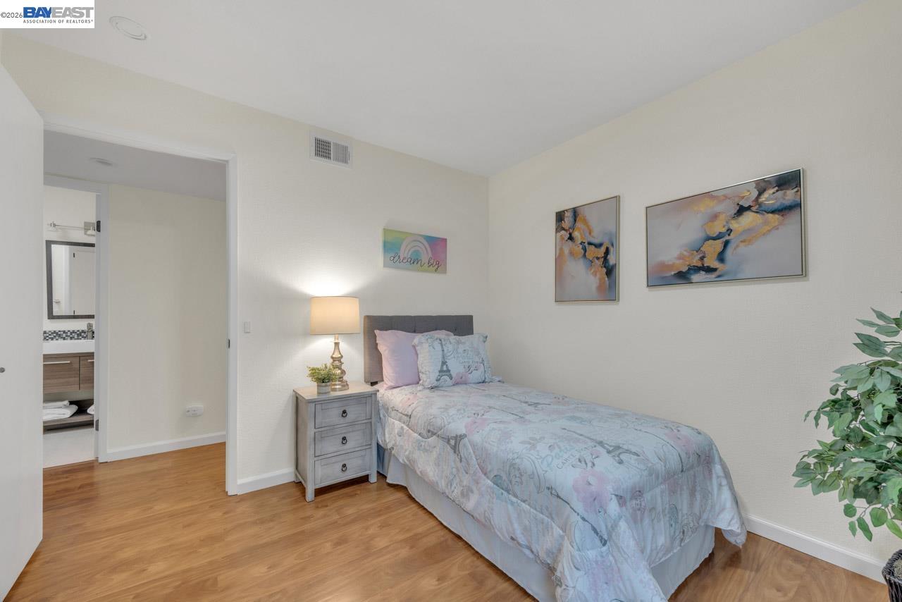 Detail Gallery Image 28 of 37 For 4034 Rennellwood Way, Pleasanton,  CA 94566 - 3 Beds | 2 Baths