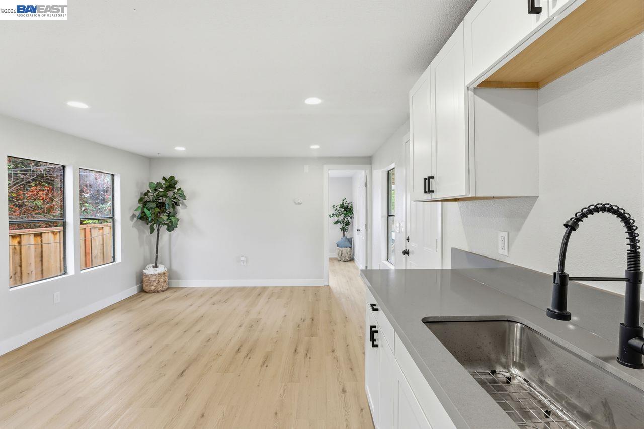 Detail Gallery Image 16 of 31 For 828 Olivina Ave #11,  Livermore,  CA 94551 - 2 Beds | 2 Baths