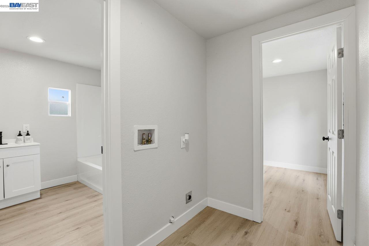 Detail Gallery Image 27 of 31 For 828 Olivina Ave #11,  Livermore,  CA 94551 - 2 Beds | 2 Baths