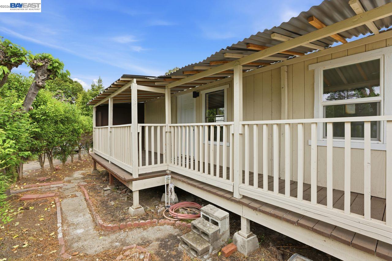 Detail Gallery Image 6 of 31 For 828 Olivina Ave #11,  Livermore,  CA 94551 - 2 Beds | 2 Baths