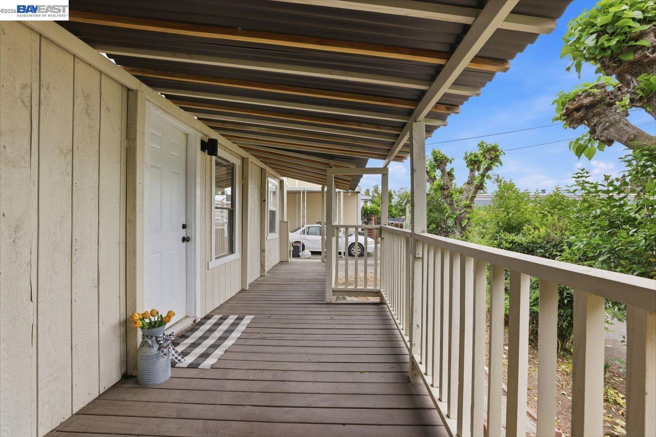 Detail Gallery Image 7 of 31 For 828 Olivina Ave #11,  Livermore,  CA 94551 - 2 Beds | 2 Baths