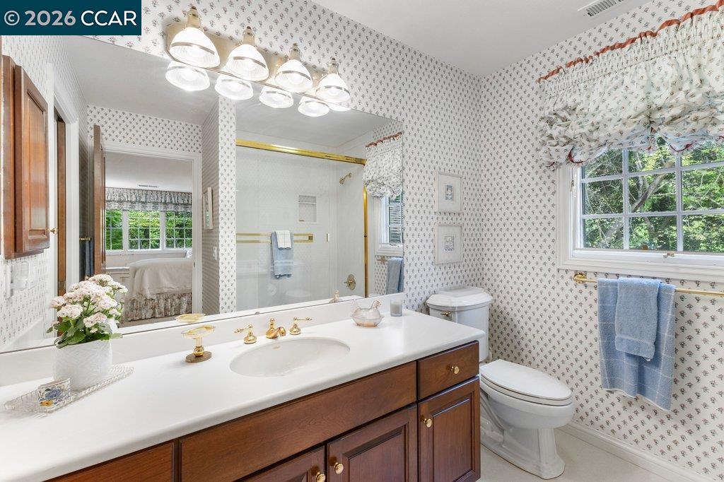 Detail Gallery Image 33 of 49 For 2255 Alameda Diablo, Diablo,  CA 94528 - 5 Beds | 3/2 Baths