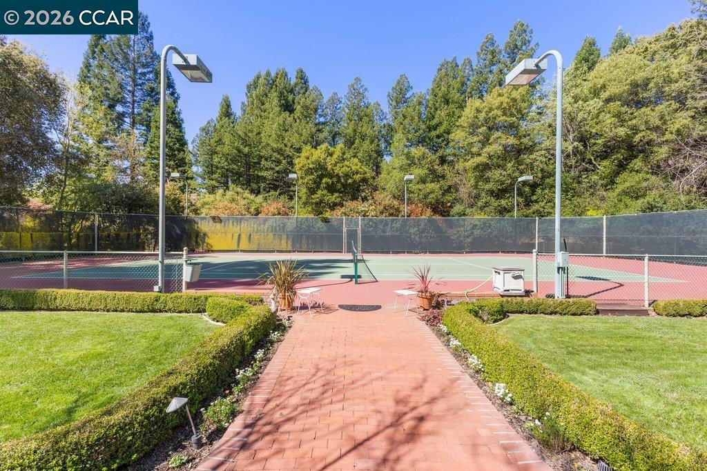 Detail Gallery Image 39 of 49 For 2255 Alameda Diablo, Diablo,  CA 94528 - 5 Beds | 3/2 Baths