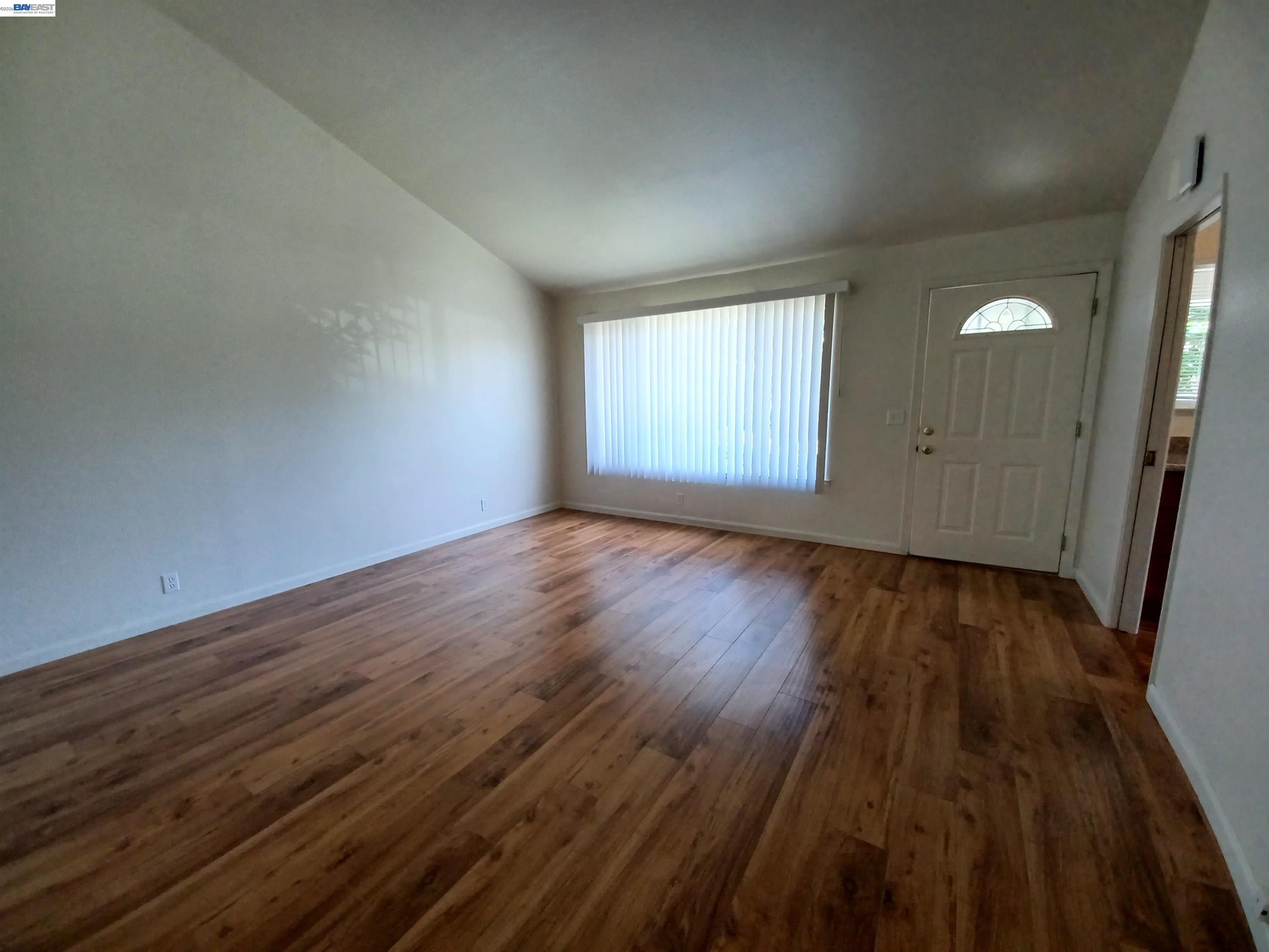 Detail Gallery Image 2 of 22 For 7601 Redbud Ct, Newark,  CA 94560 - 3 Beds | 1/1 Baths