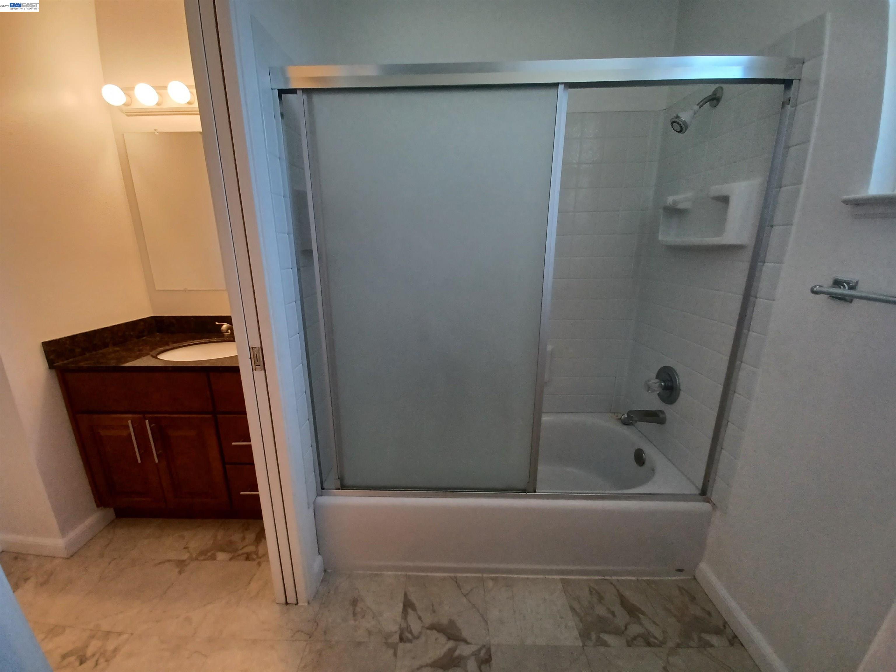 Detail Gallery Image 14 of 22 For 7601 Redbud Ct, Newark,  CA 94560 - 3 Beds | 1/1 Baths